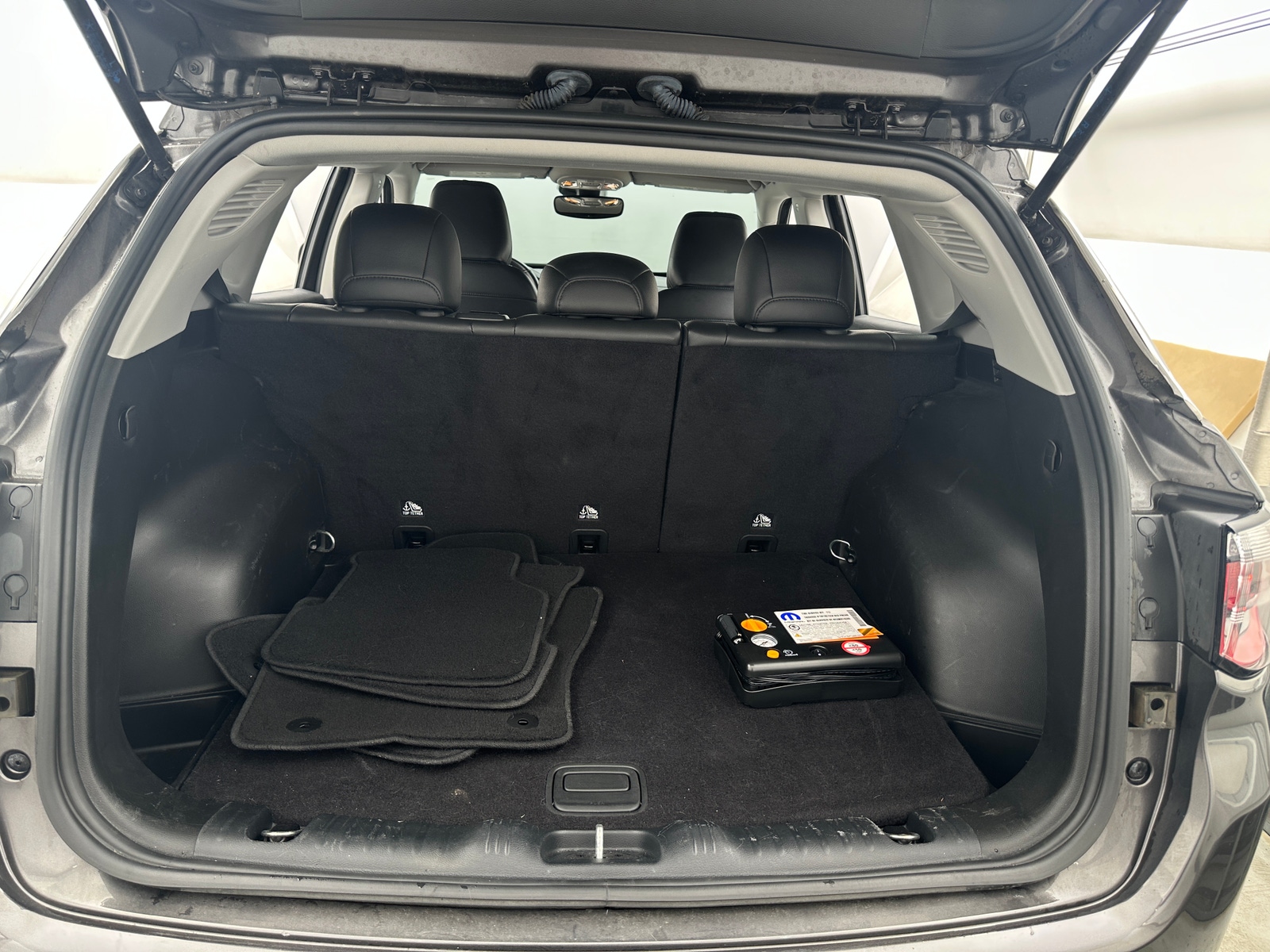 Thumbnail: 2022 Jeep Compass - 6