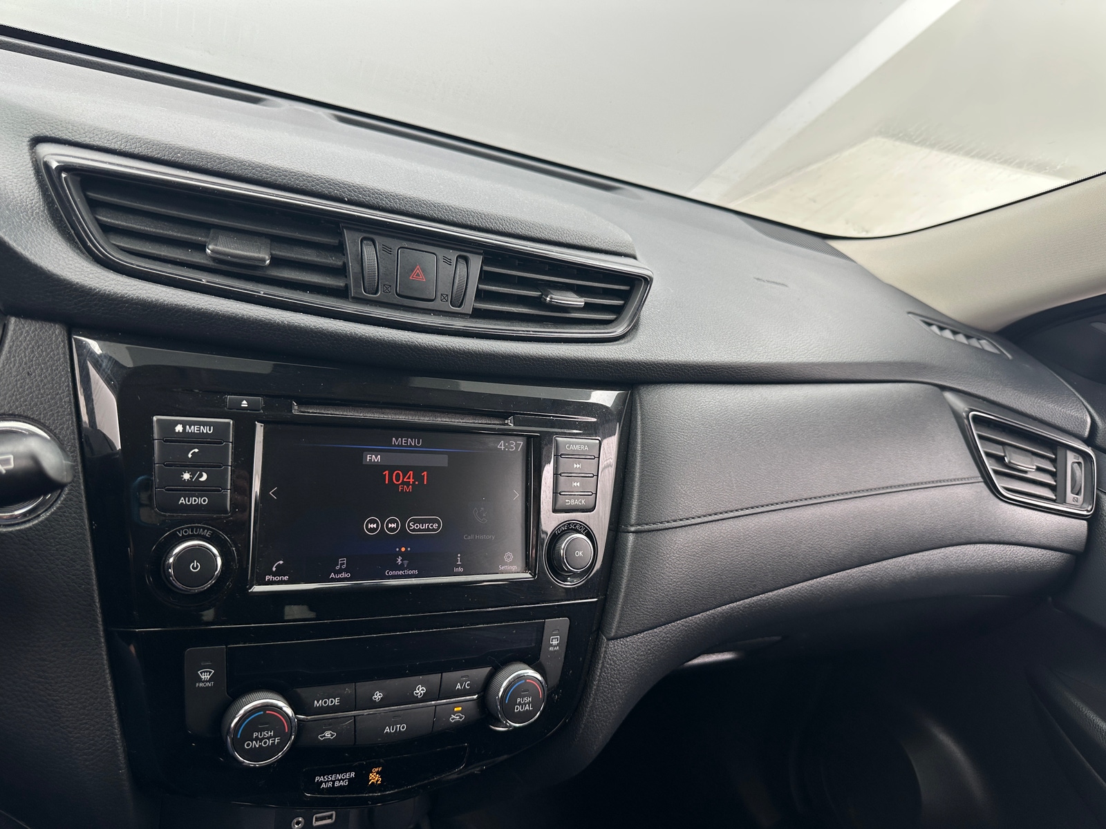 Thumbnail: 2020 Nissan Rogue - 4