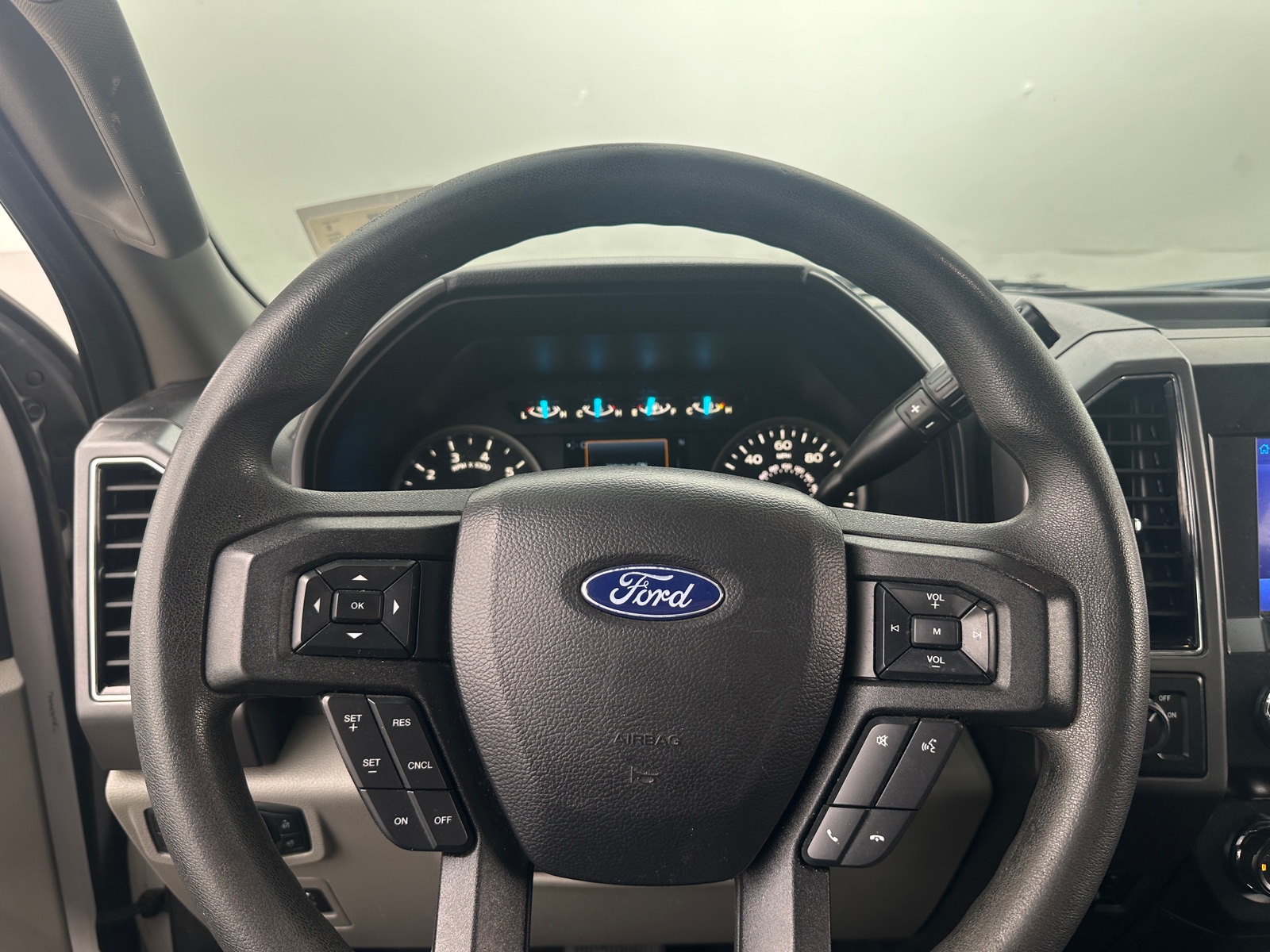 Thumbnail: 2020 Ford Econoline - 5