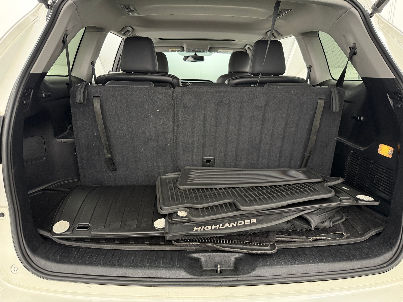 Thumbnail: 2016 Toyota Highlander - 6