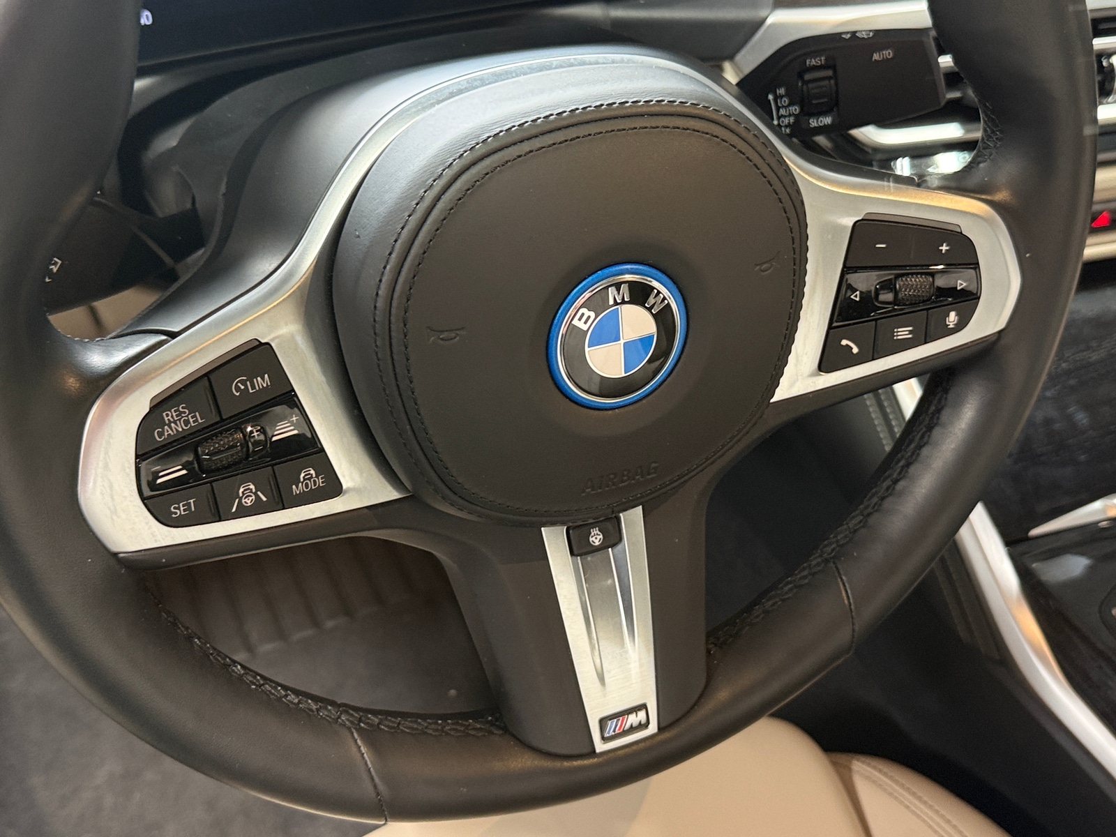 Thumbnail: 2022 BMW i4 - 4