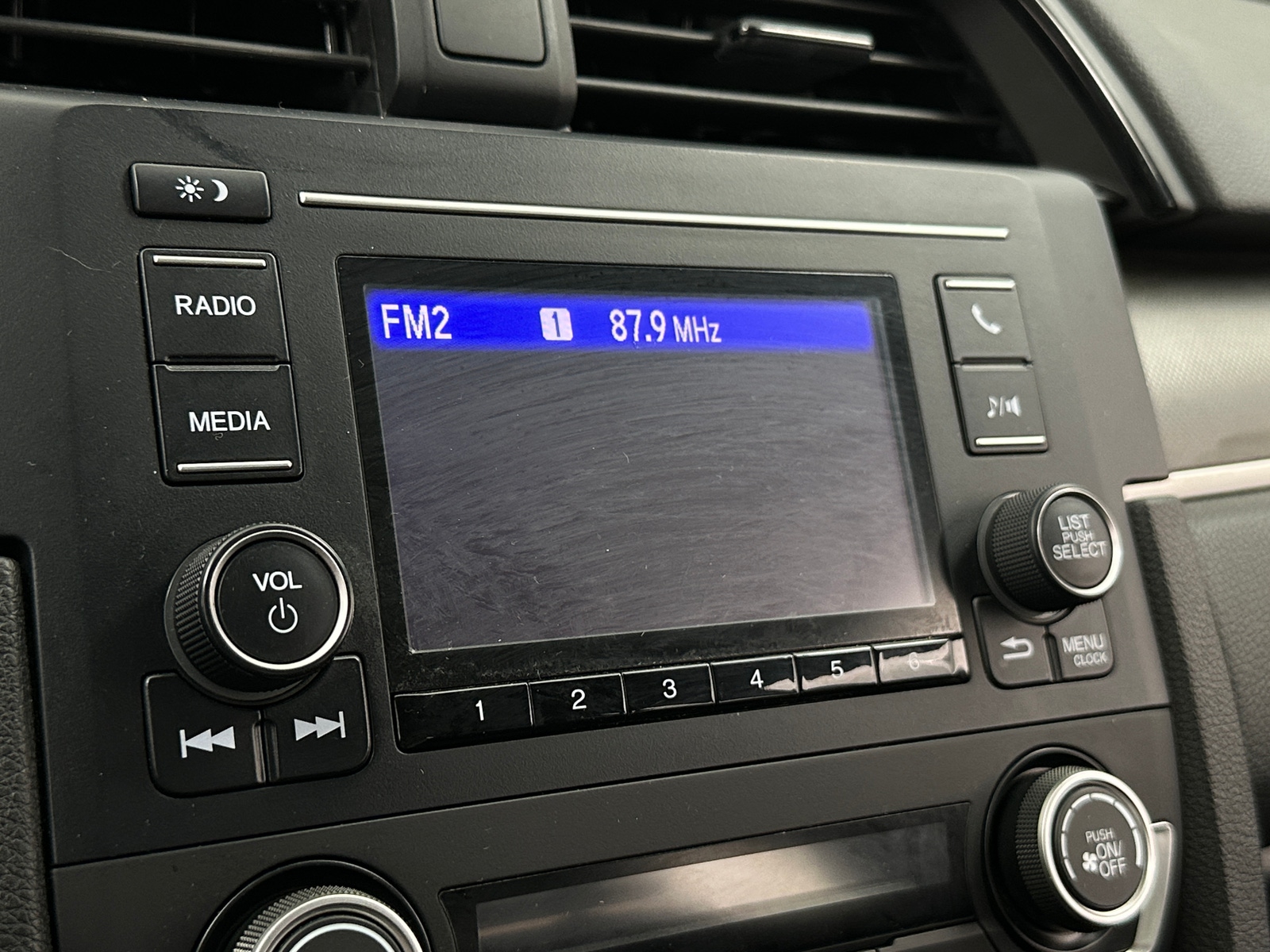 Thumbnail: 2019 Honda Civic - 4