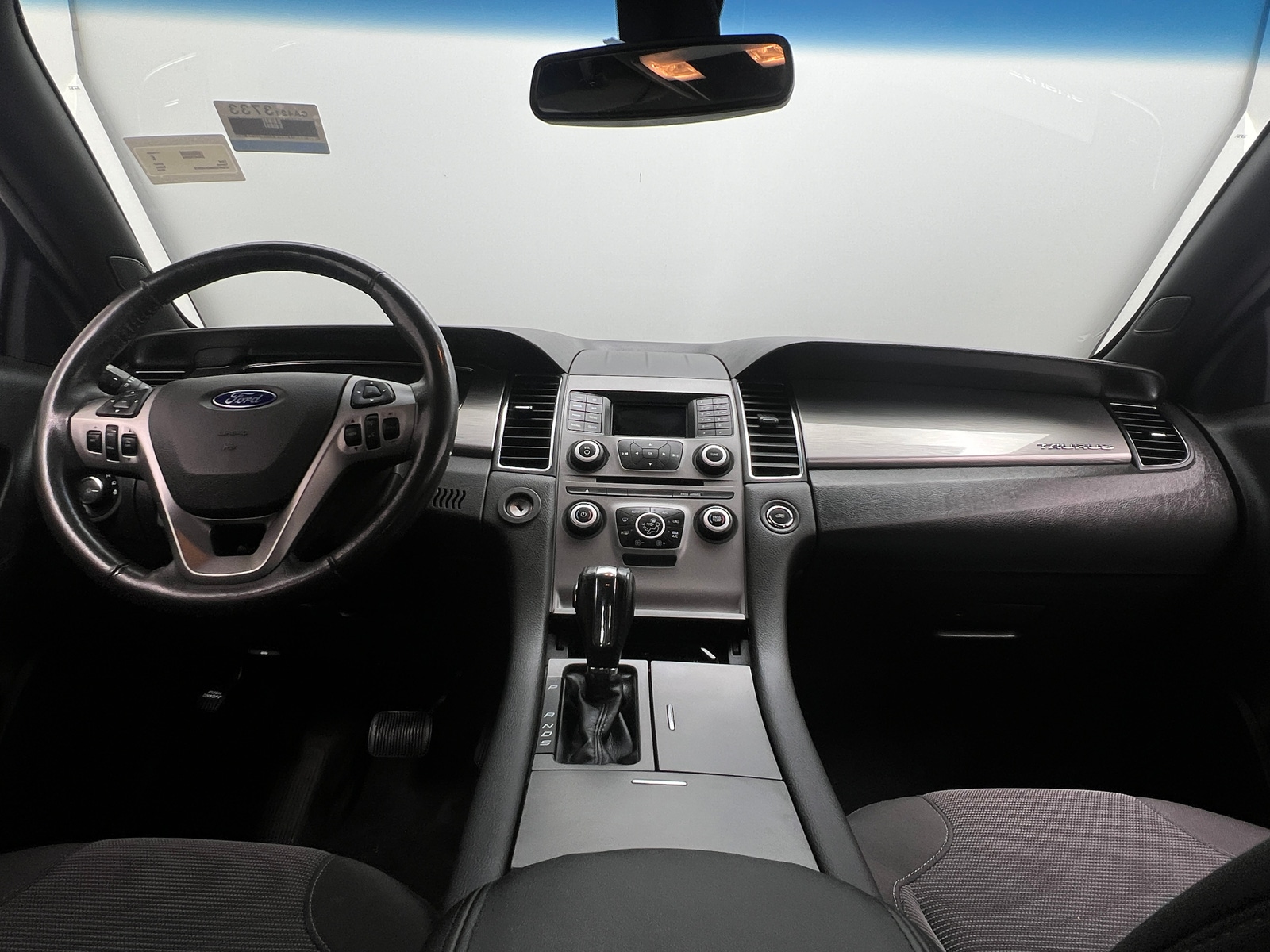 Thumbnail: 2016 Ford Taurus - 3