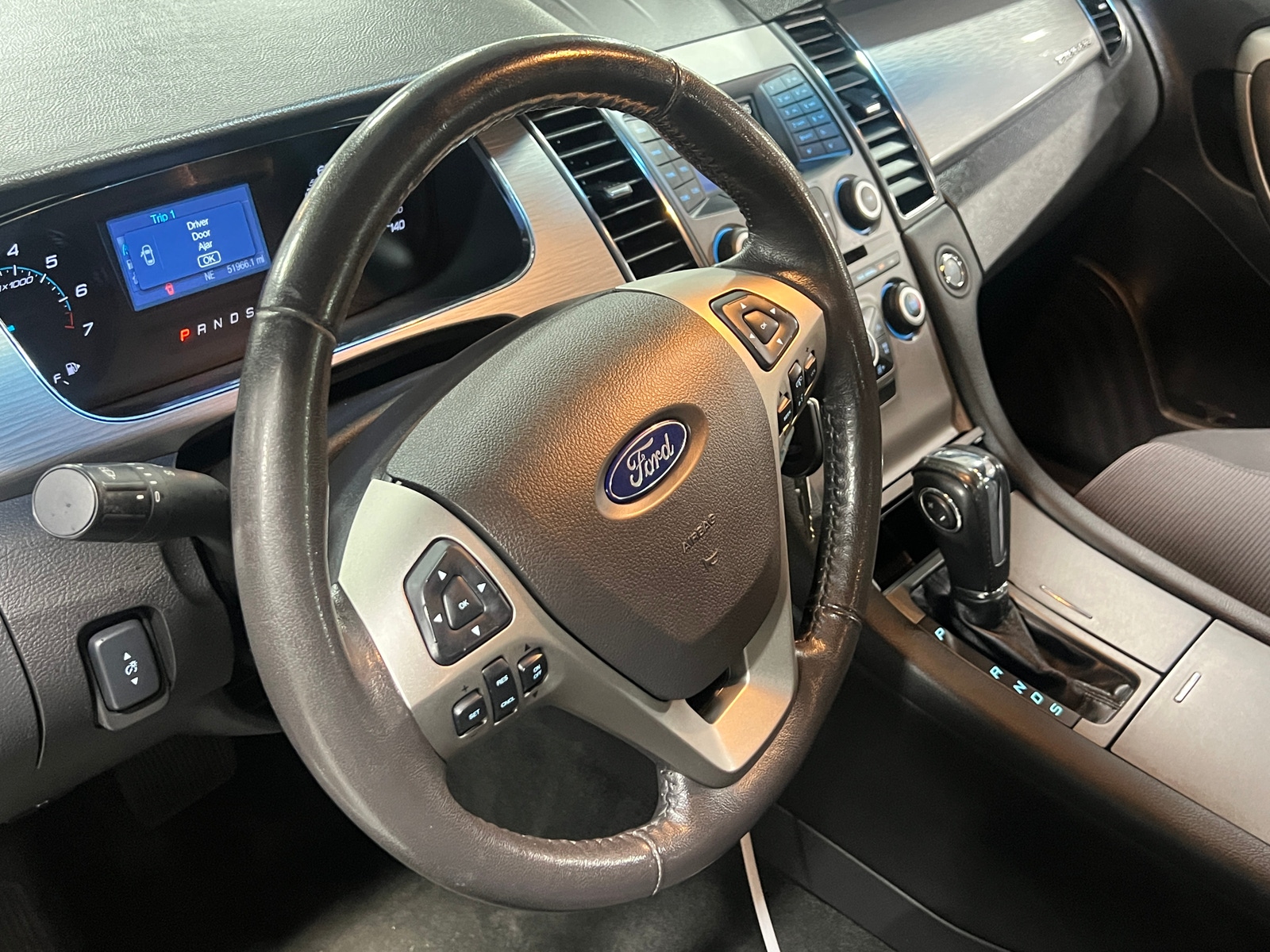 Thumbnail: 2016 Ford Taurus - 5