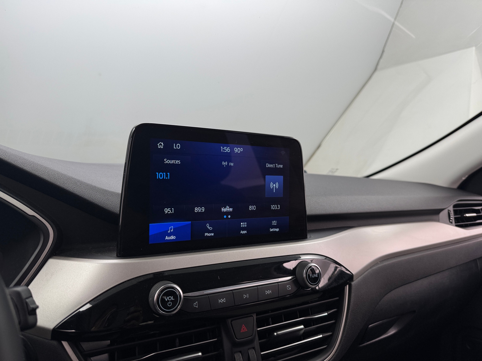 Thumbnail: 2022 Ford Escape - 4