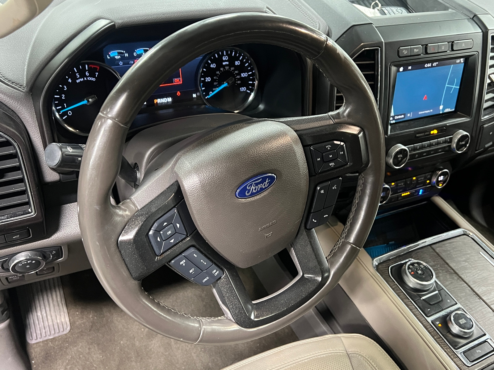 Thumbnail: 2019 Ford Expedition - 4