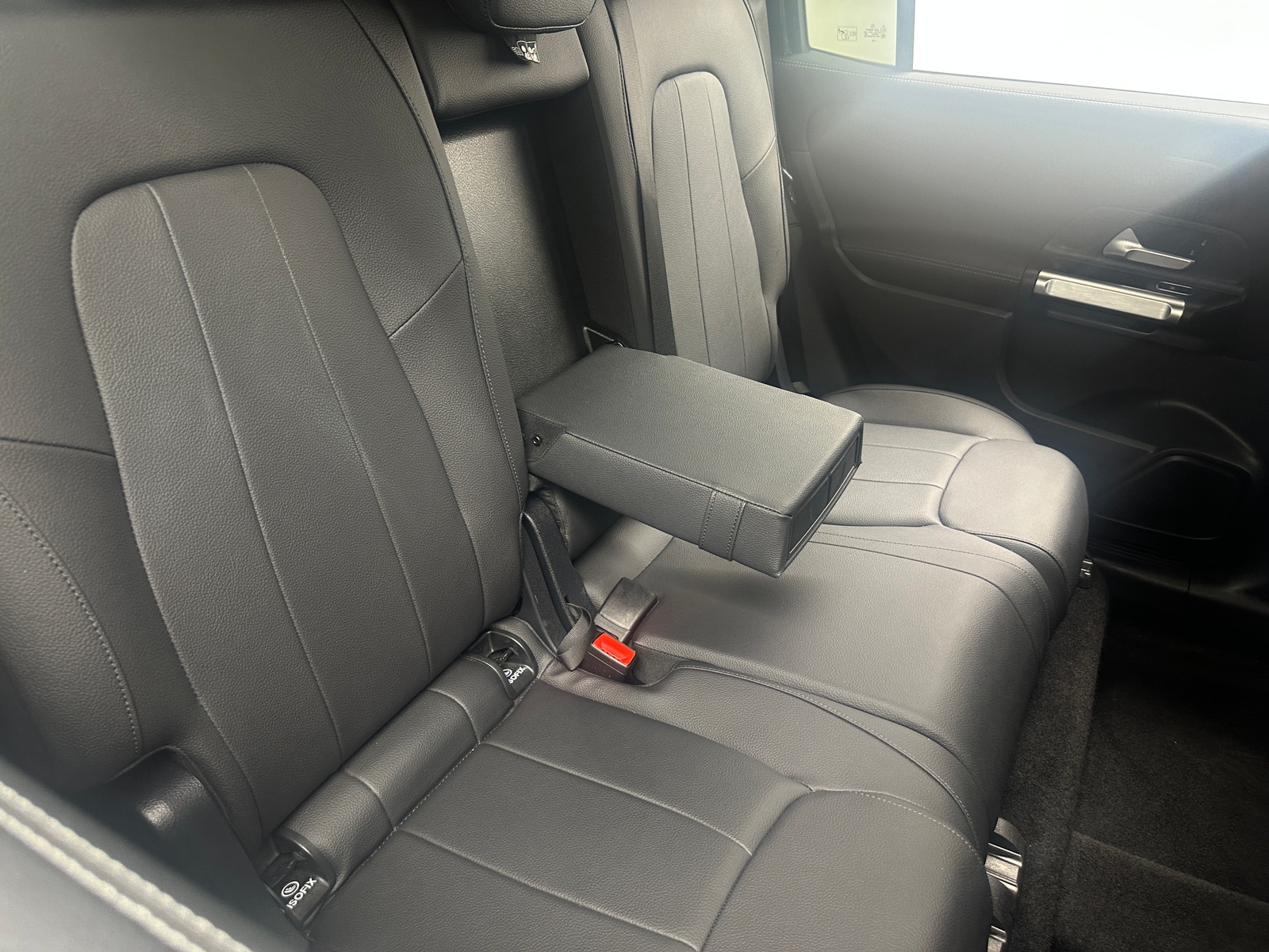 Thumbnail: 2025 Mercedes-Benz GLB - 5