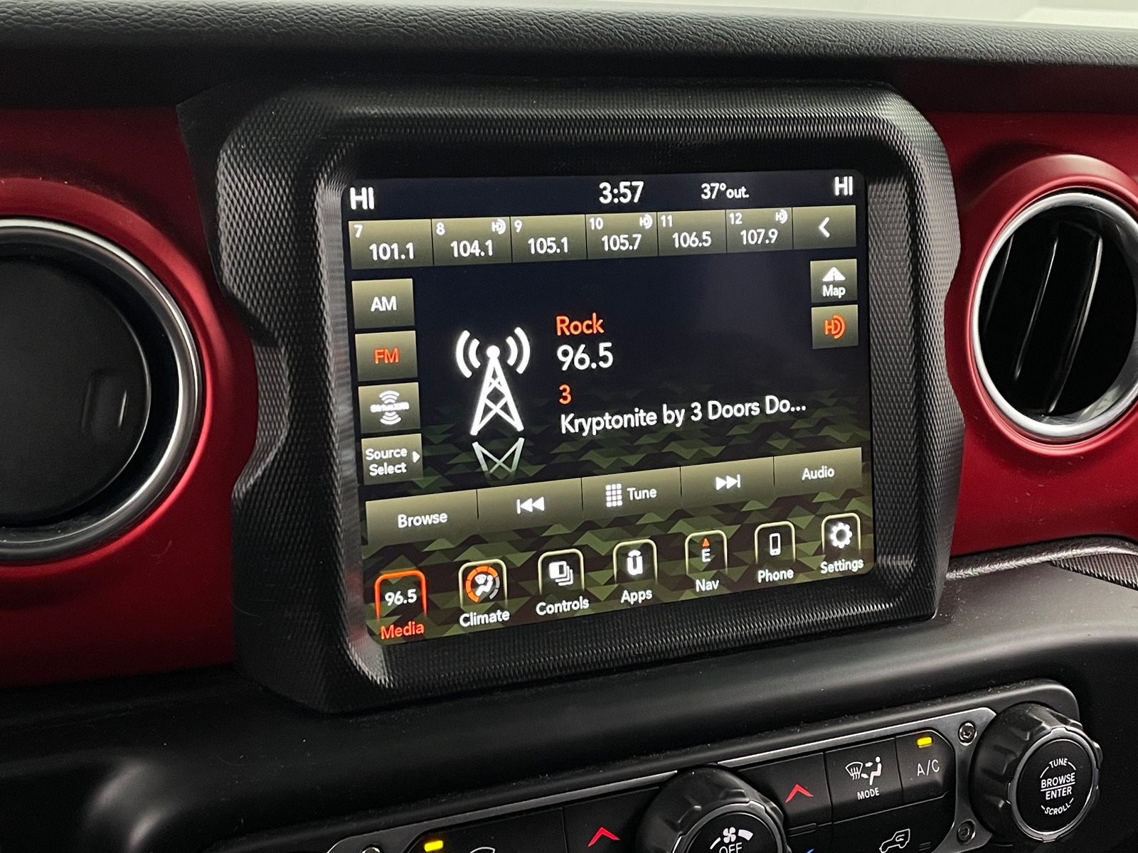 Thumbnail: 2022 Jeep Gladiator - 4