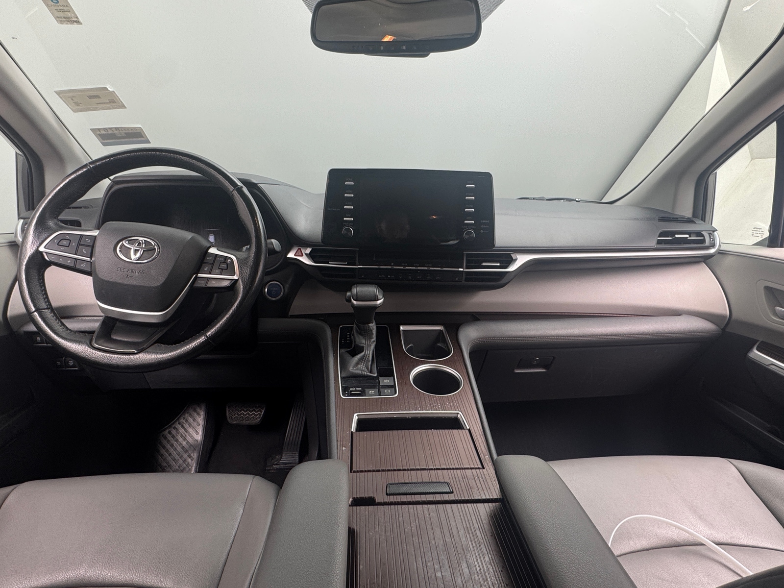 Thumbnail: 2021 Toyota Sienna - 2