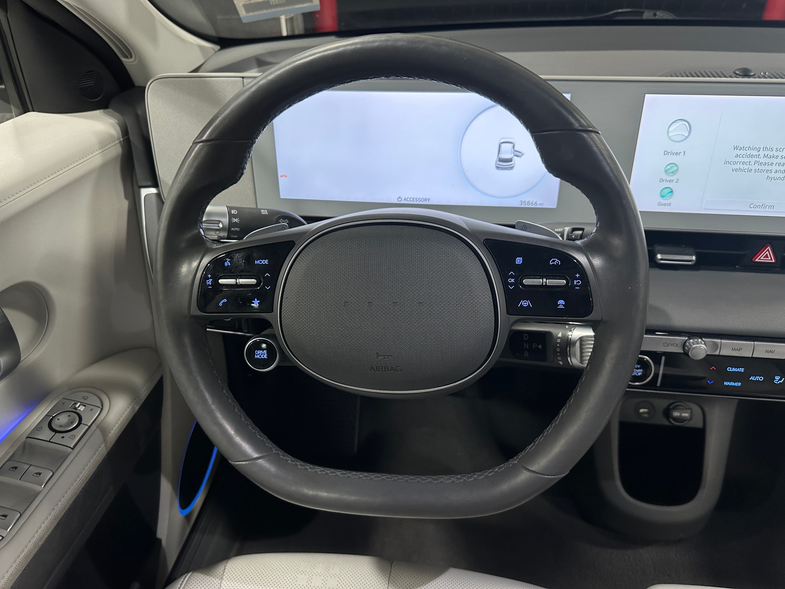 Thumbnail: 2022 Hyundai Ioniq 5 - 4