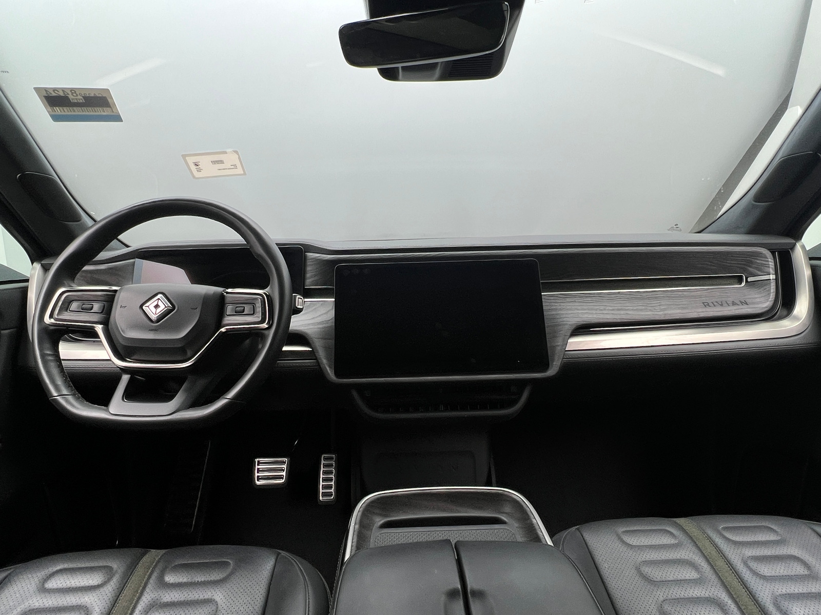 Thumbnail: 2023 Rivian R1T - 2