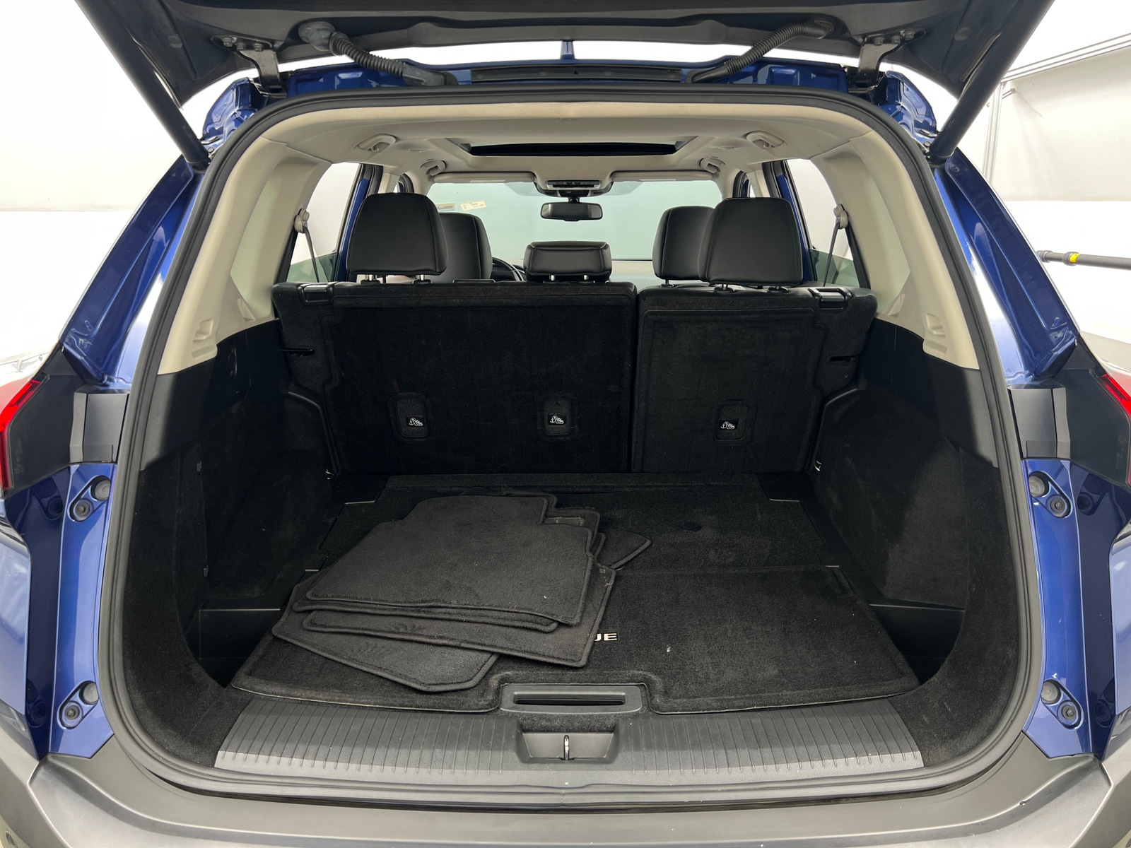 Thumbnail: 2023 Nissan Rogue - 6