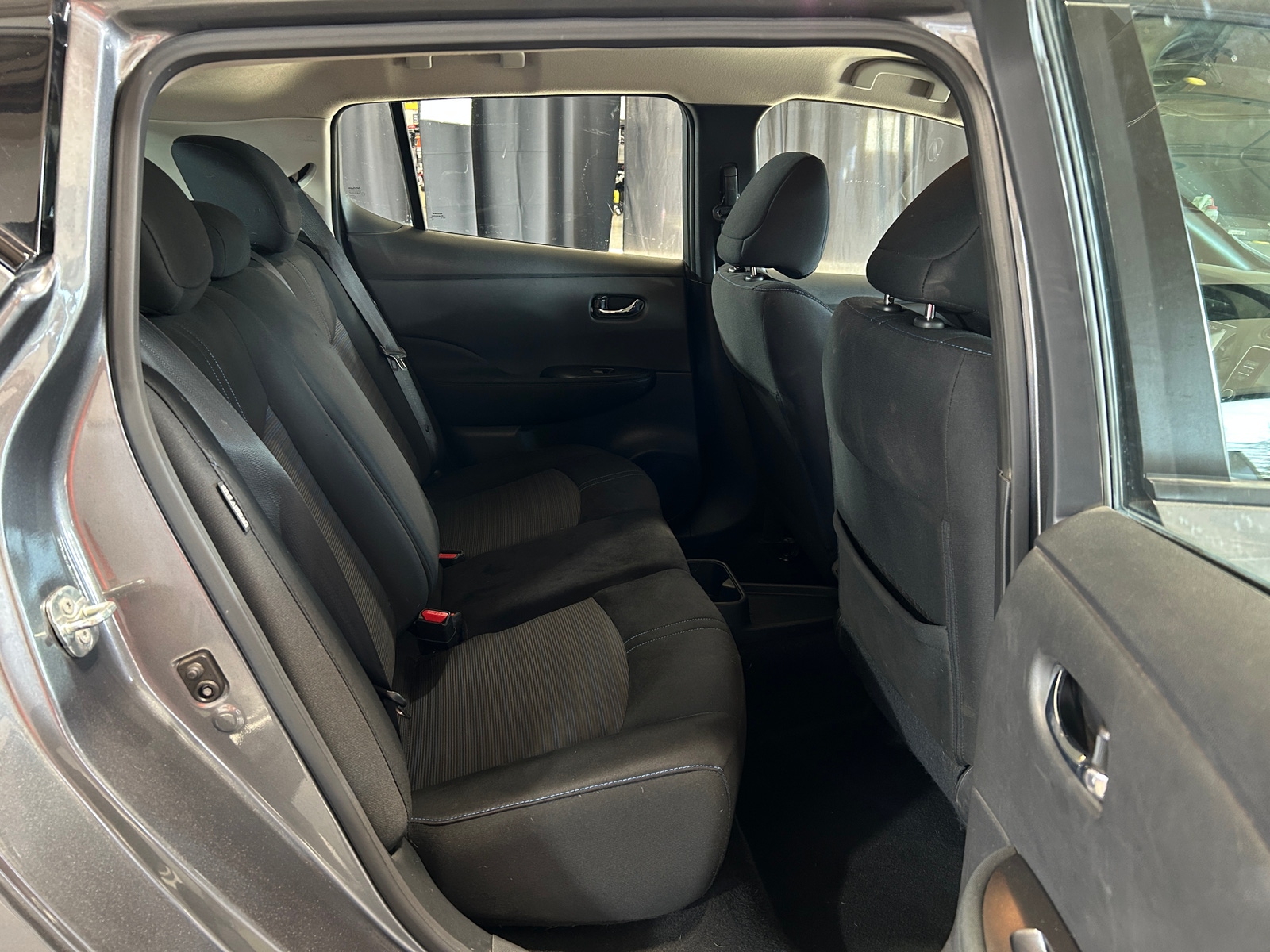 Thumbnail: 2023 Nissan Leaf - 6