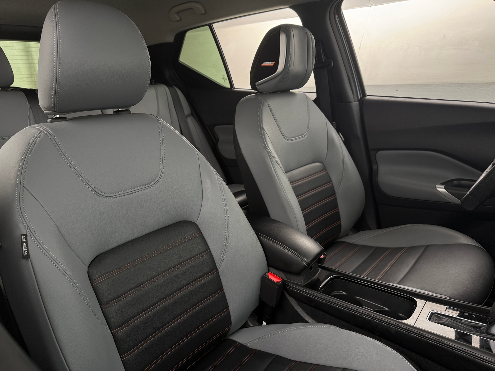 Thumbnail: 2024 Nissan Kicks - 2