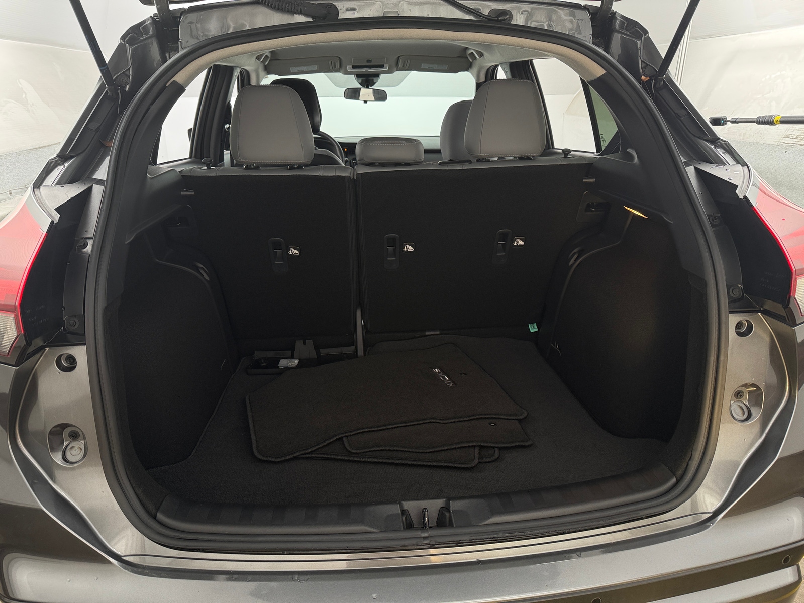 Thumbnail: 2024 Nissan Kicks - 7