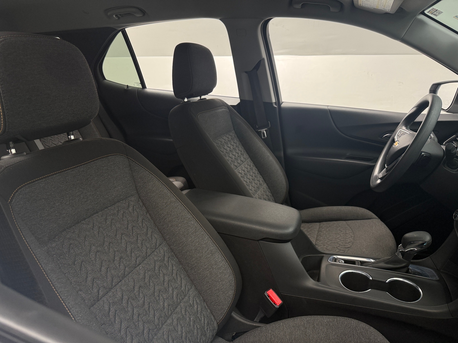 Thumbnail: 2022 Chevrolet Equinox - 2