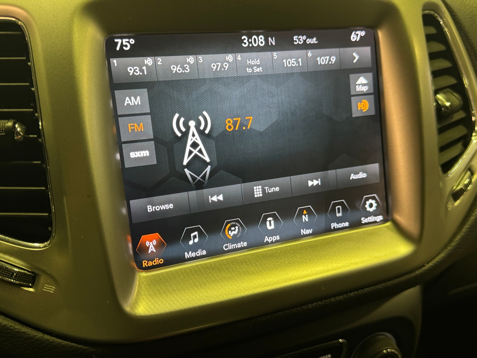 Thumbnail: 2018 Jeep Compass - 4