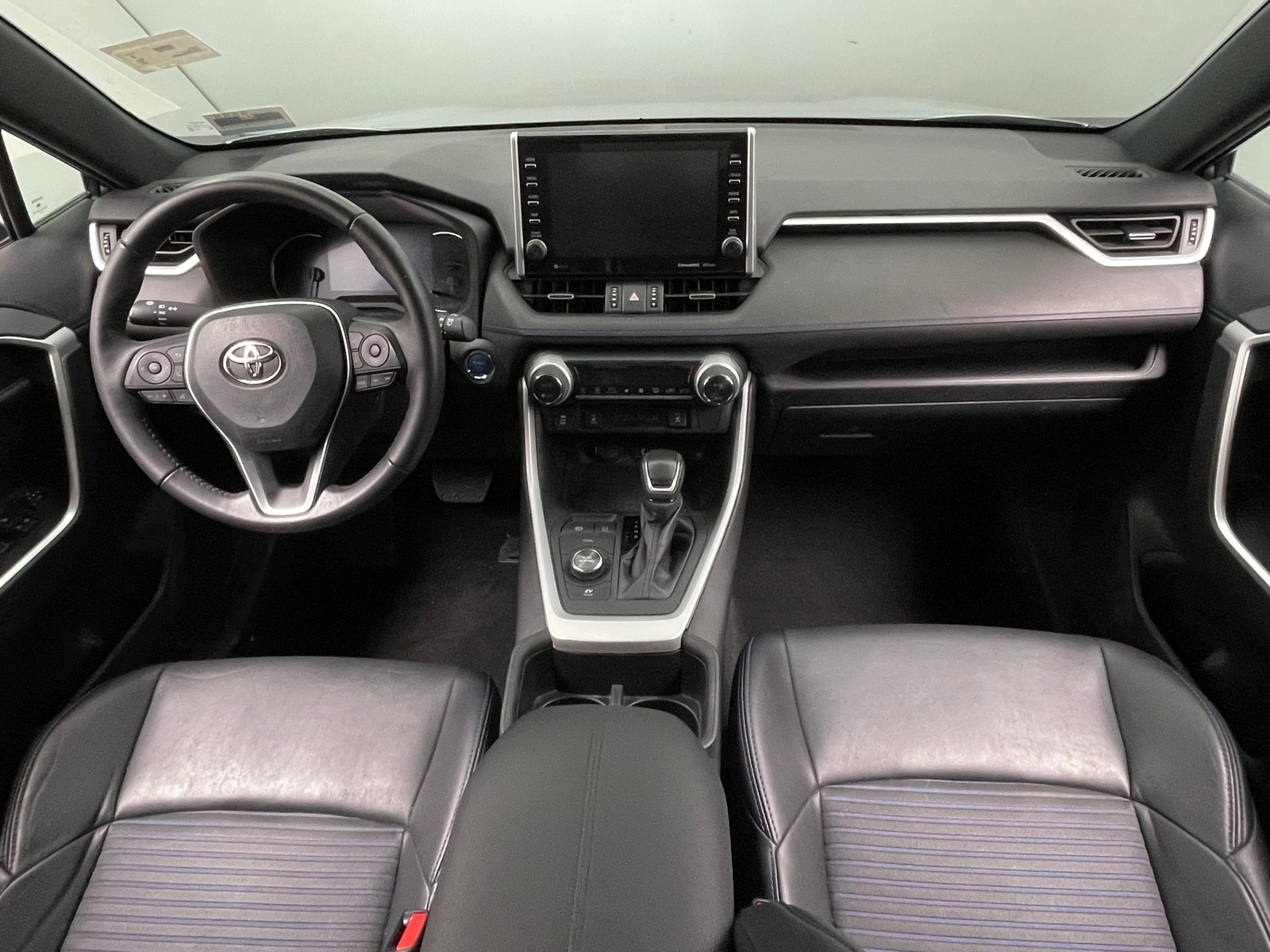 Thumbnail: 2022 Toyota RAV4 - 2