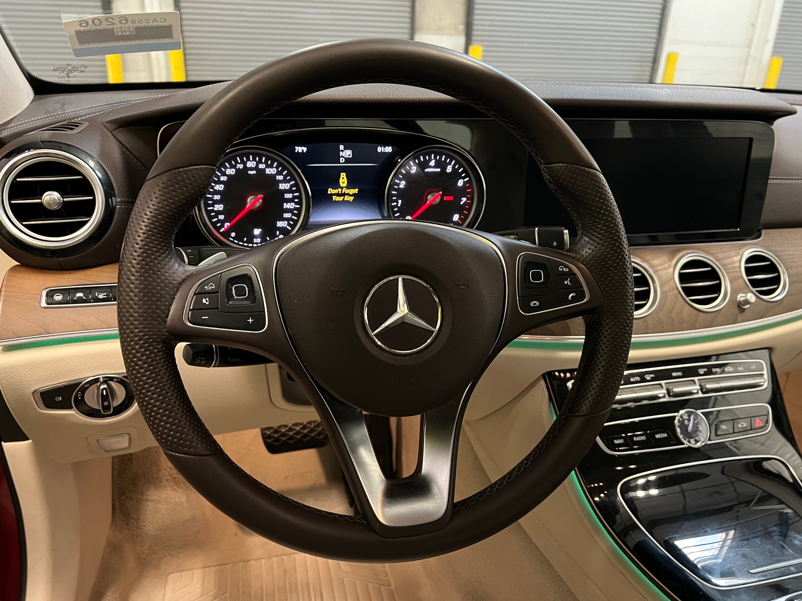 Thumbnail: 2017 Mercedes-Benz E-Class - 4