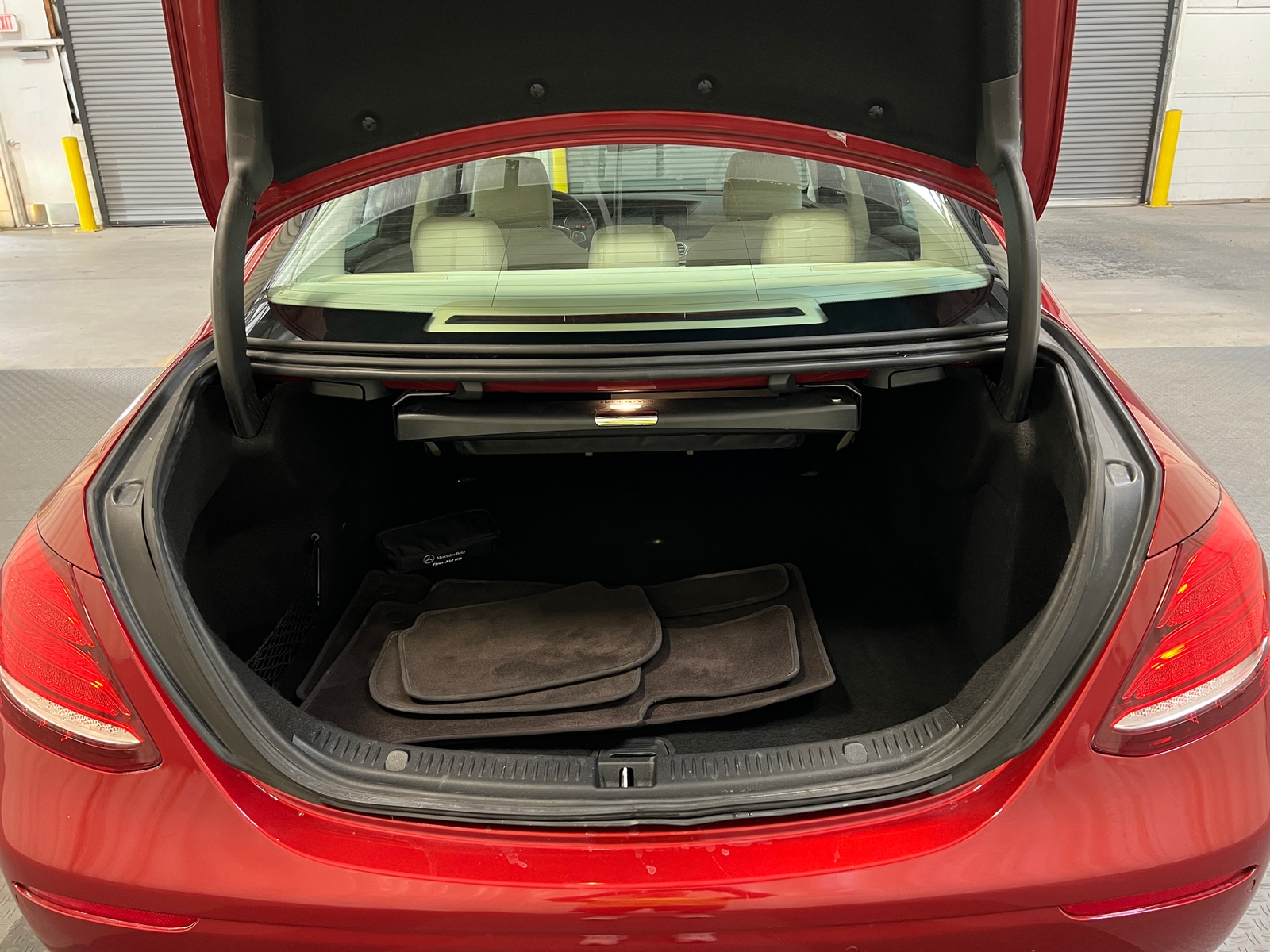 Thumbnail: 2017 Mercedes-Benz E-Class - 6