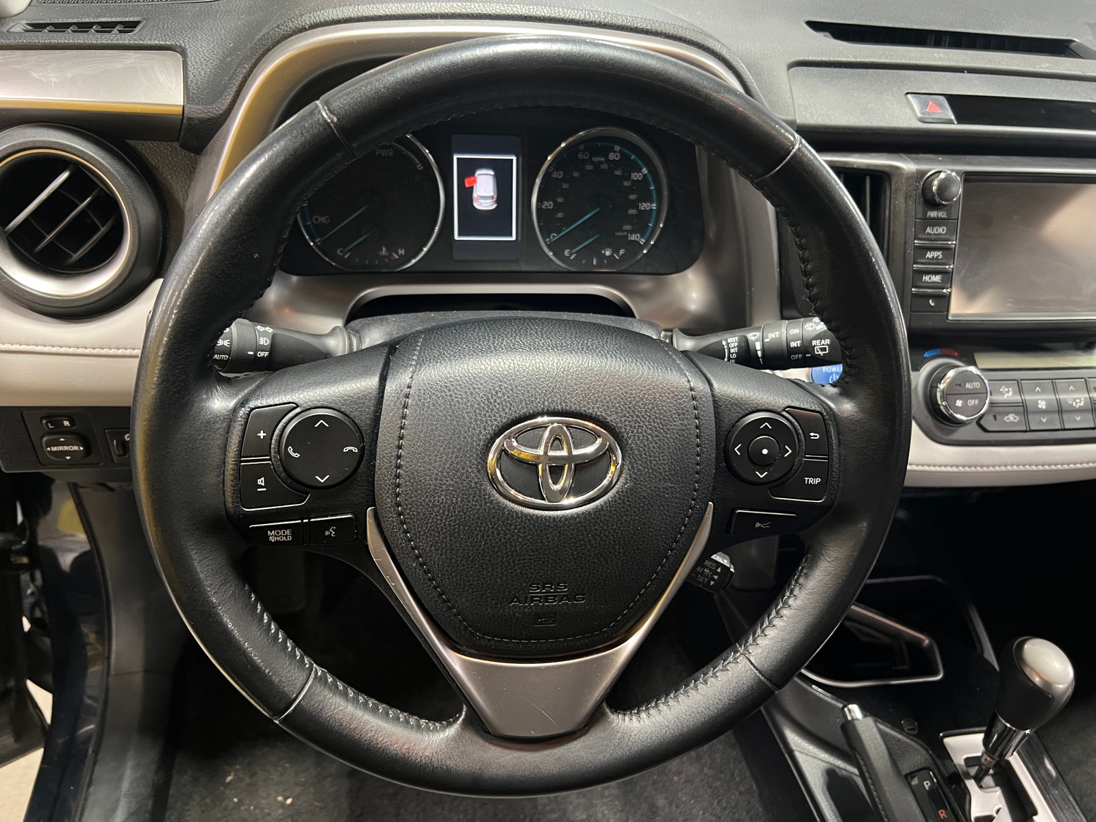 Thumbnail: 2018 Toyota RAV4 - 4