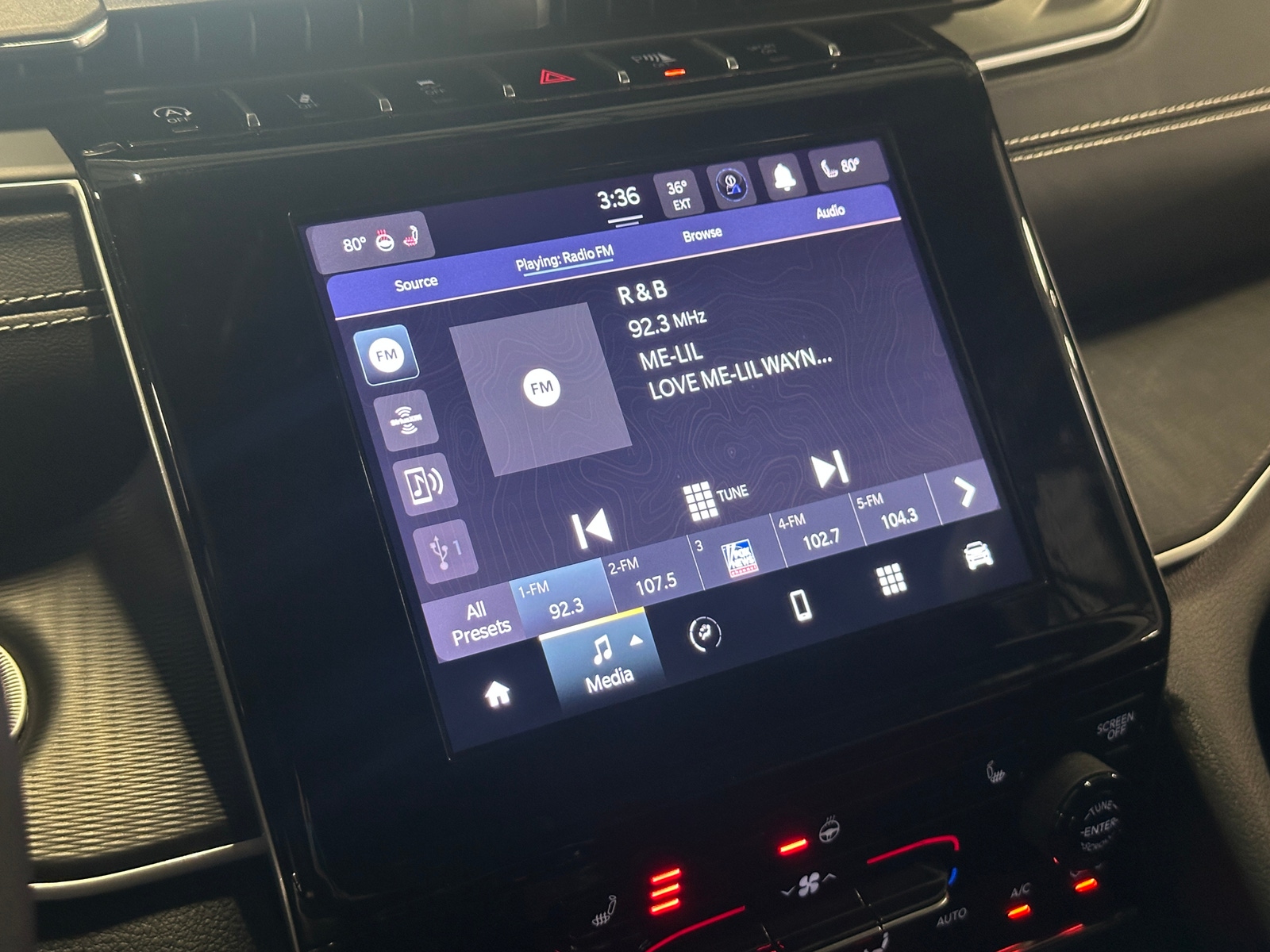 Thumbnail: 2024 Jeep Grand Cherokee L - 3