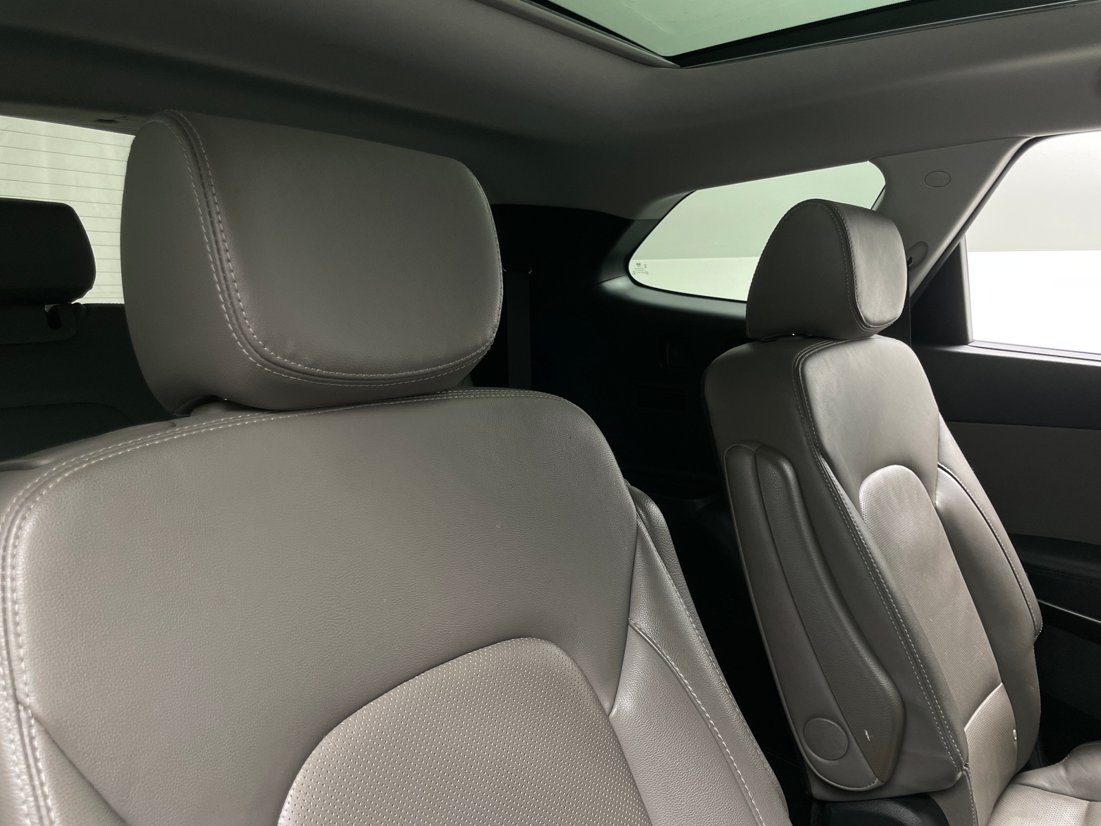 Thumbnail: 2018 Hyundai Santa Fe - 6