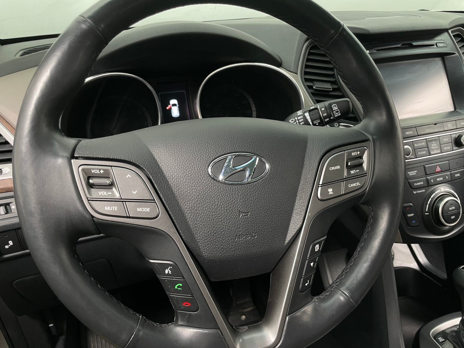 Thumbnail: 2018 Hyundai Santa Fe - 5