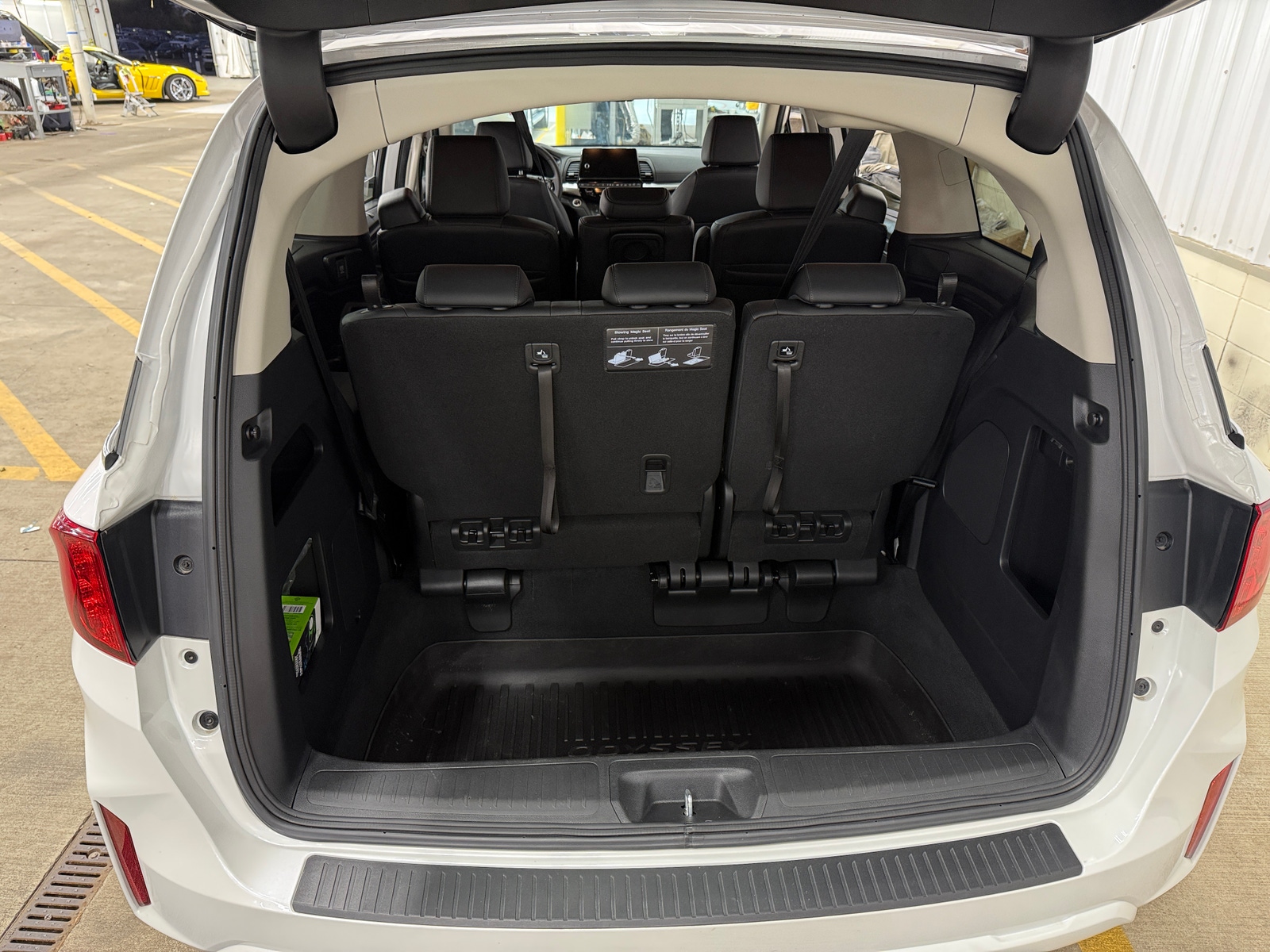 Thumbnail: 2025 Honda Odyssey - 6