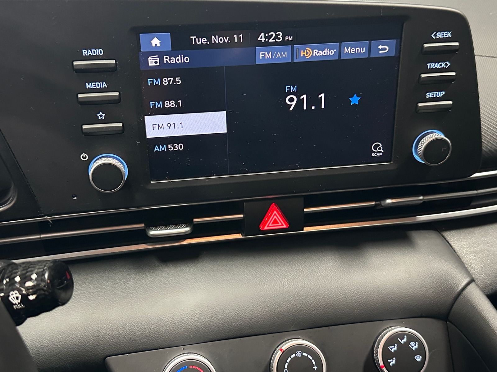 Thumbnail: 2023 Hyundai Elantra - 4