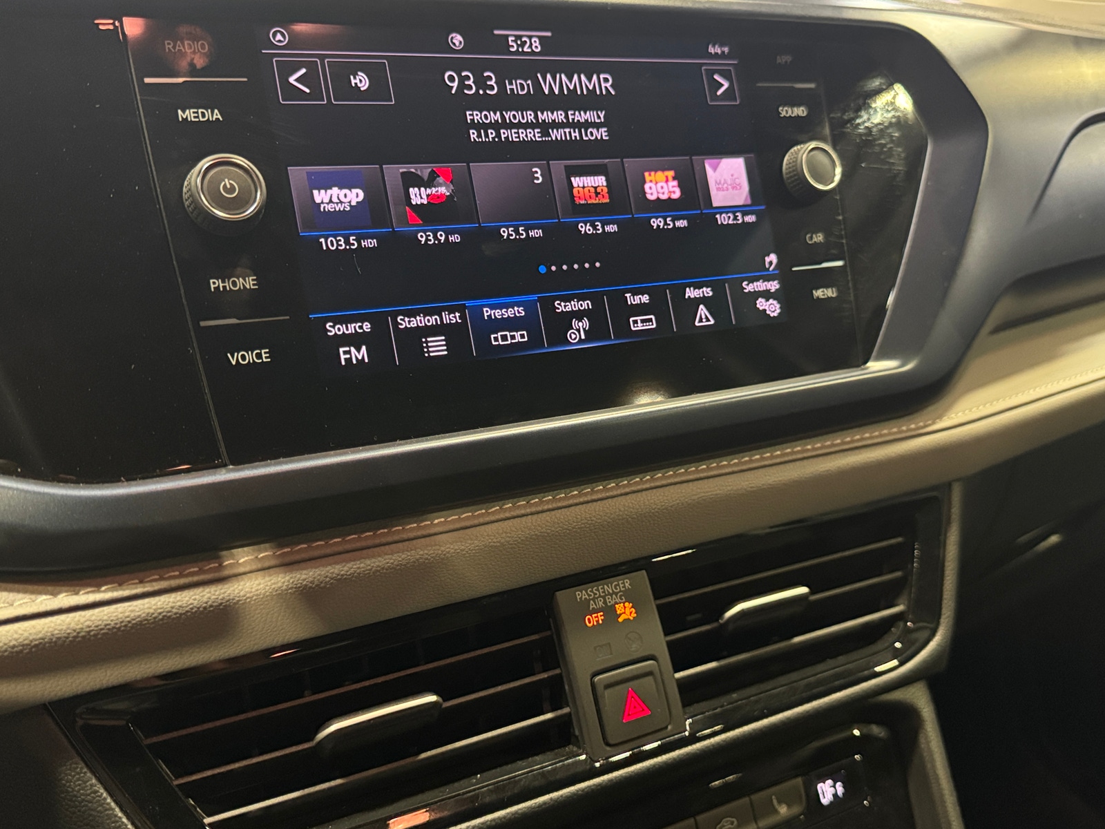 Thumbnail: 2024 Volkswagen Taos - 4