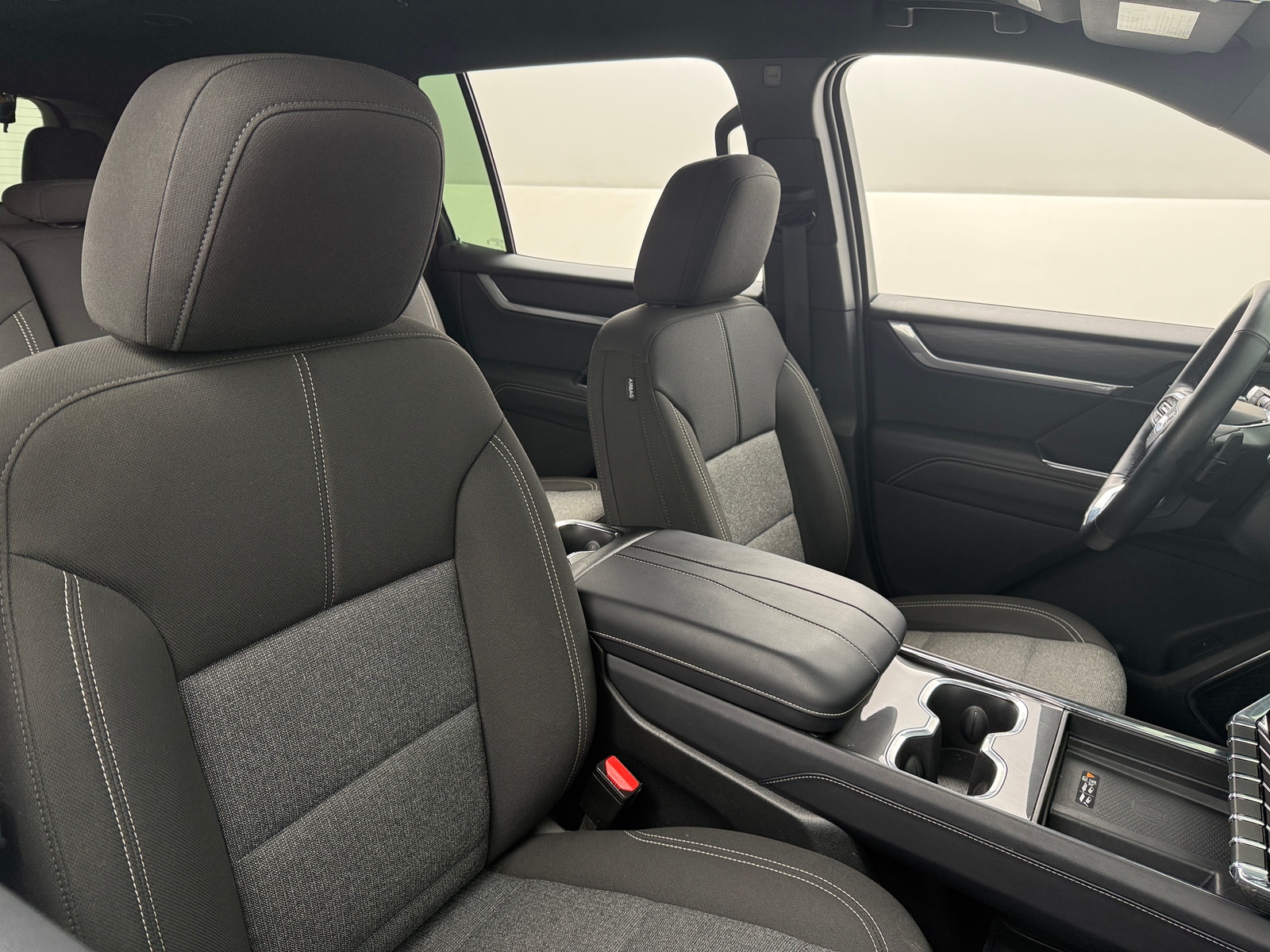 Thumbnail: 2025 GMC Acadia - 2