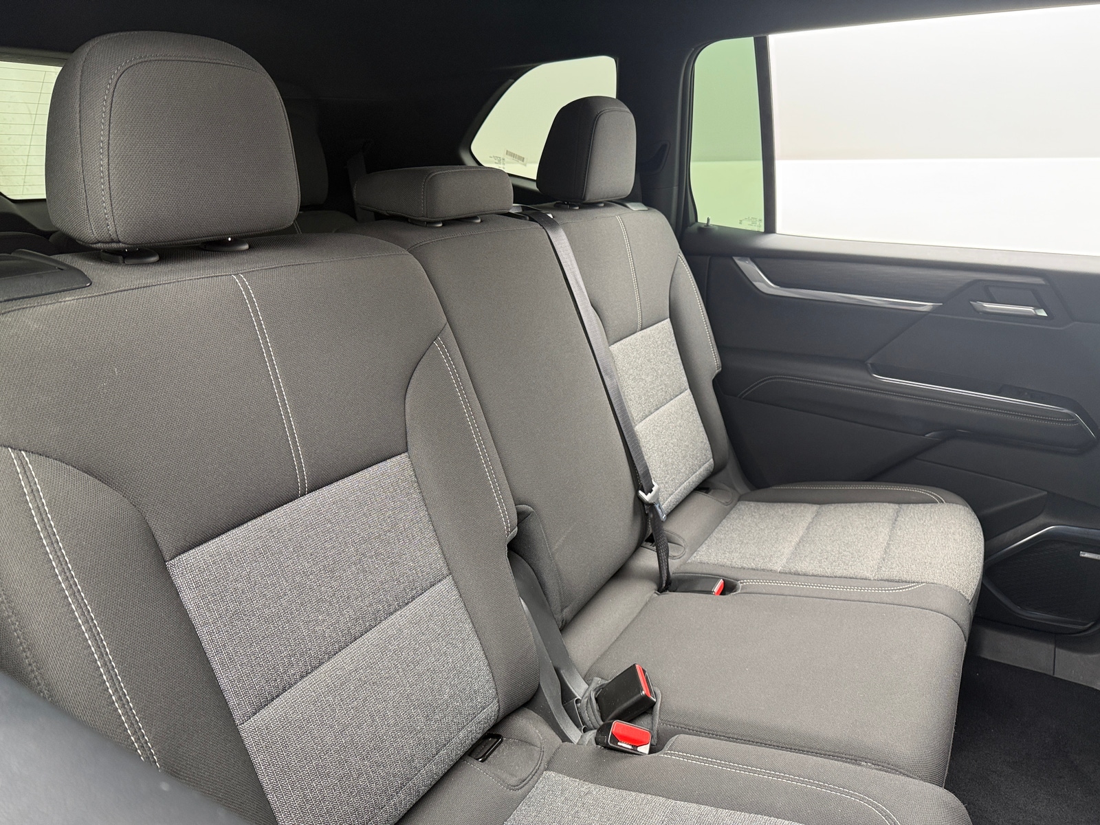 Thumbnail: 2025 GMC Acadia - 6