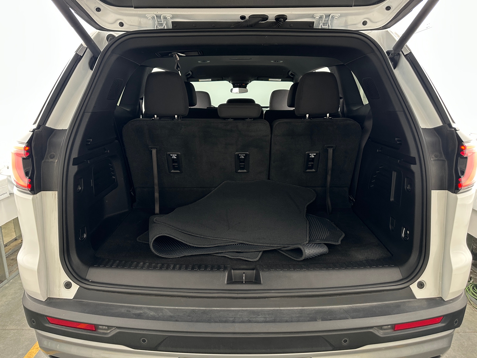 Thumbnail: 2025 GMC Acadia - 7