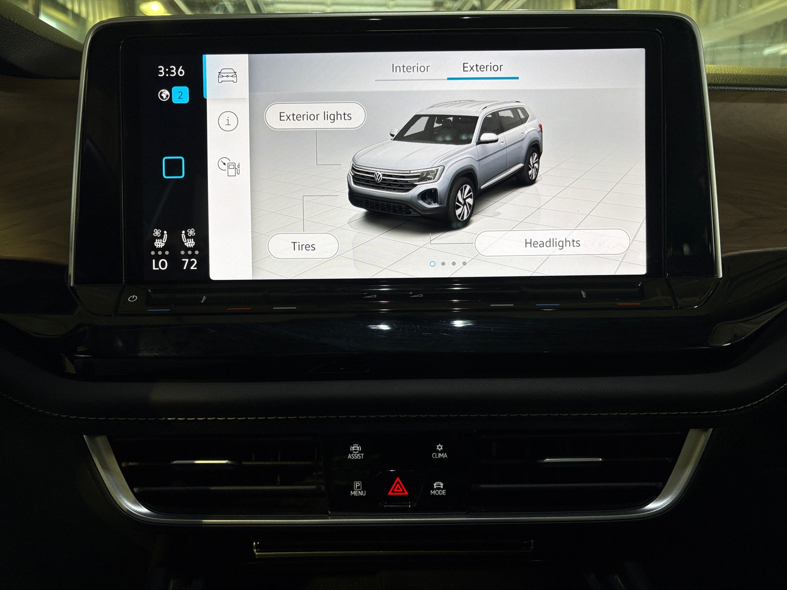 Thumbnail: 2024 Volkswagen Atlas - 3