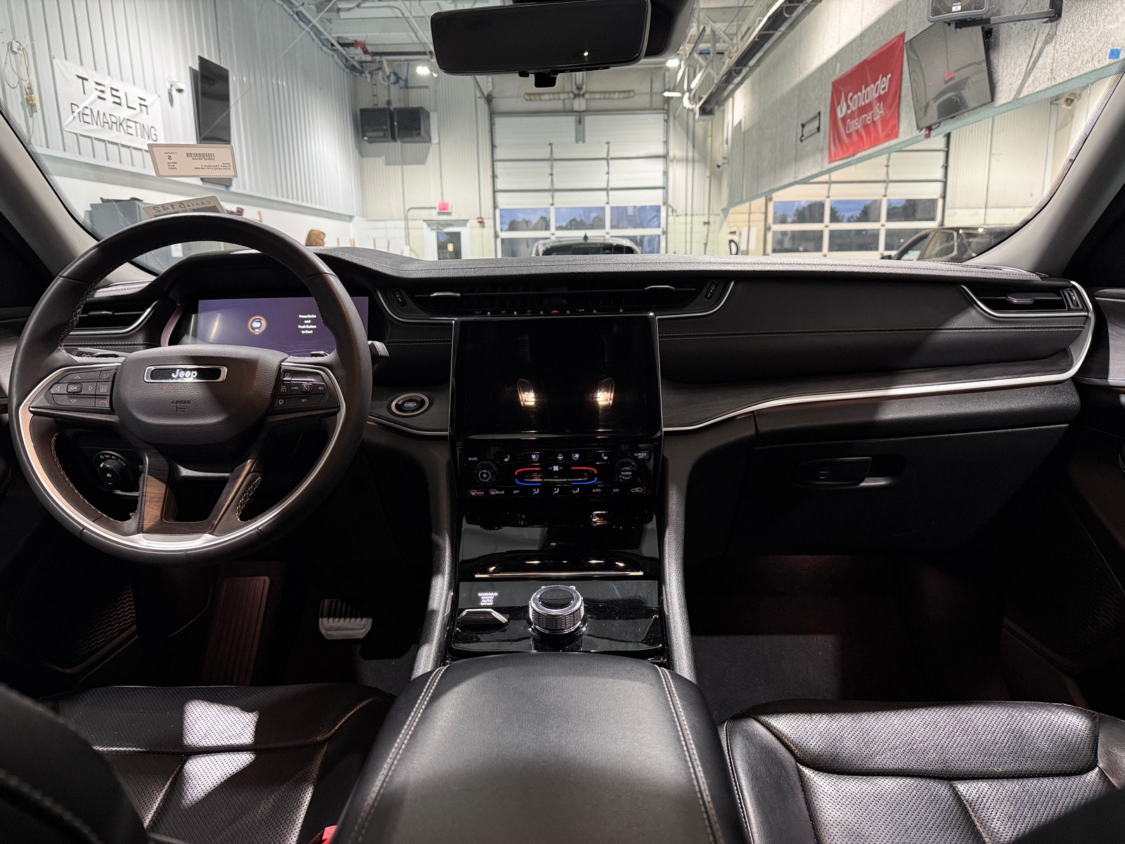 Thumbnail: 2023 Jeep Grand Cherokee L - 2