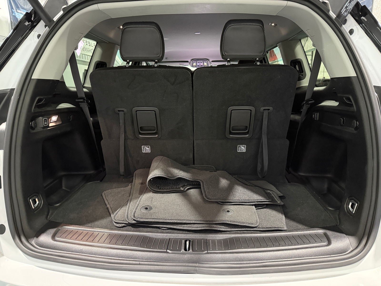 Thumbnail: 2023 Jeep Grand Cherokee L - 6