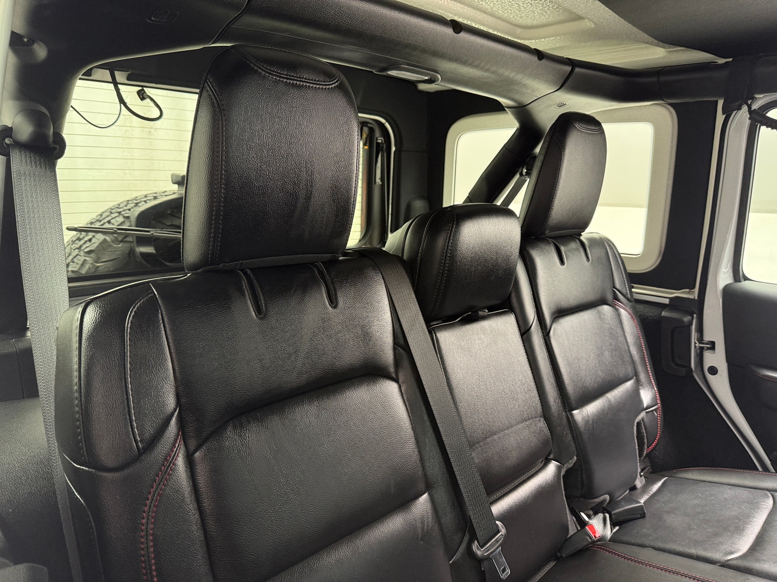 Thumbnail: 2021 Jeep Wrangler - 5