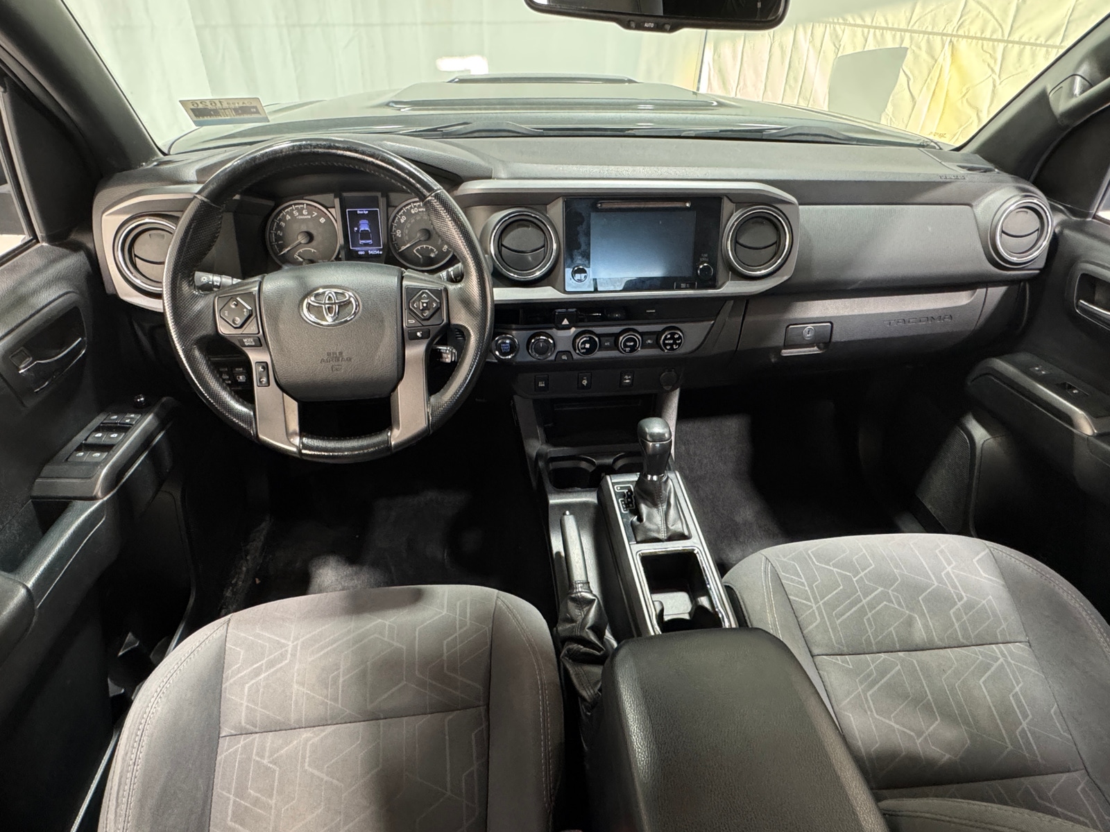 Thumbnail: 2017 Toyota Tacoma - 3