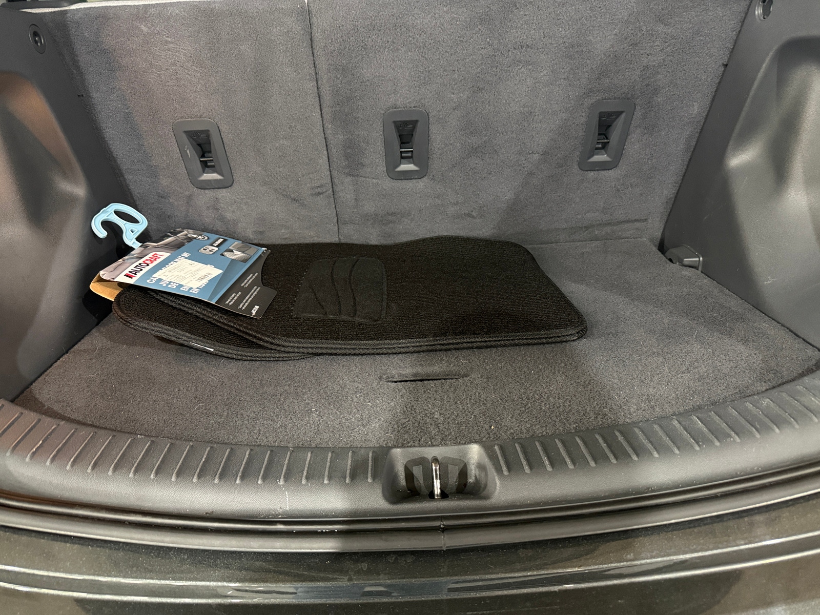 Thumbnail: 2020 Chevrolet Bolt EV - 7