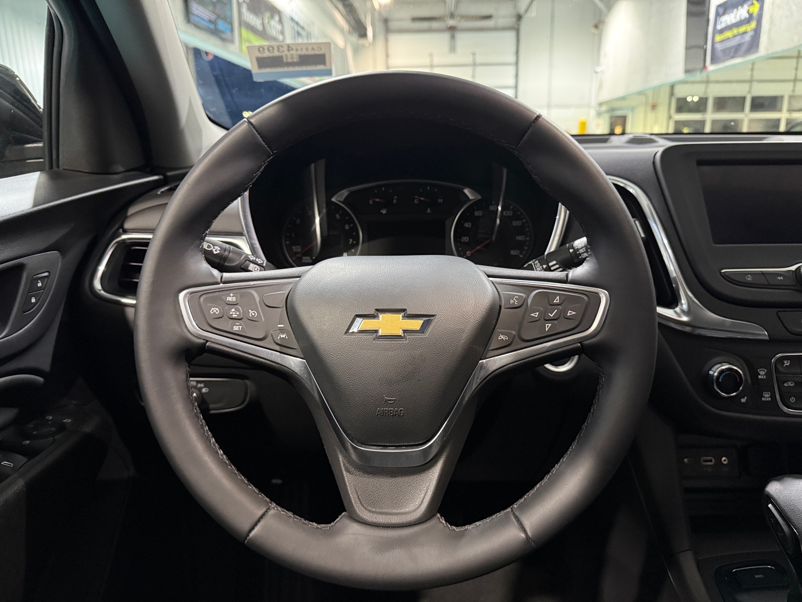 Thumbnail: 2023 Chevrolet Equinox - 5