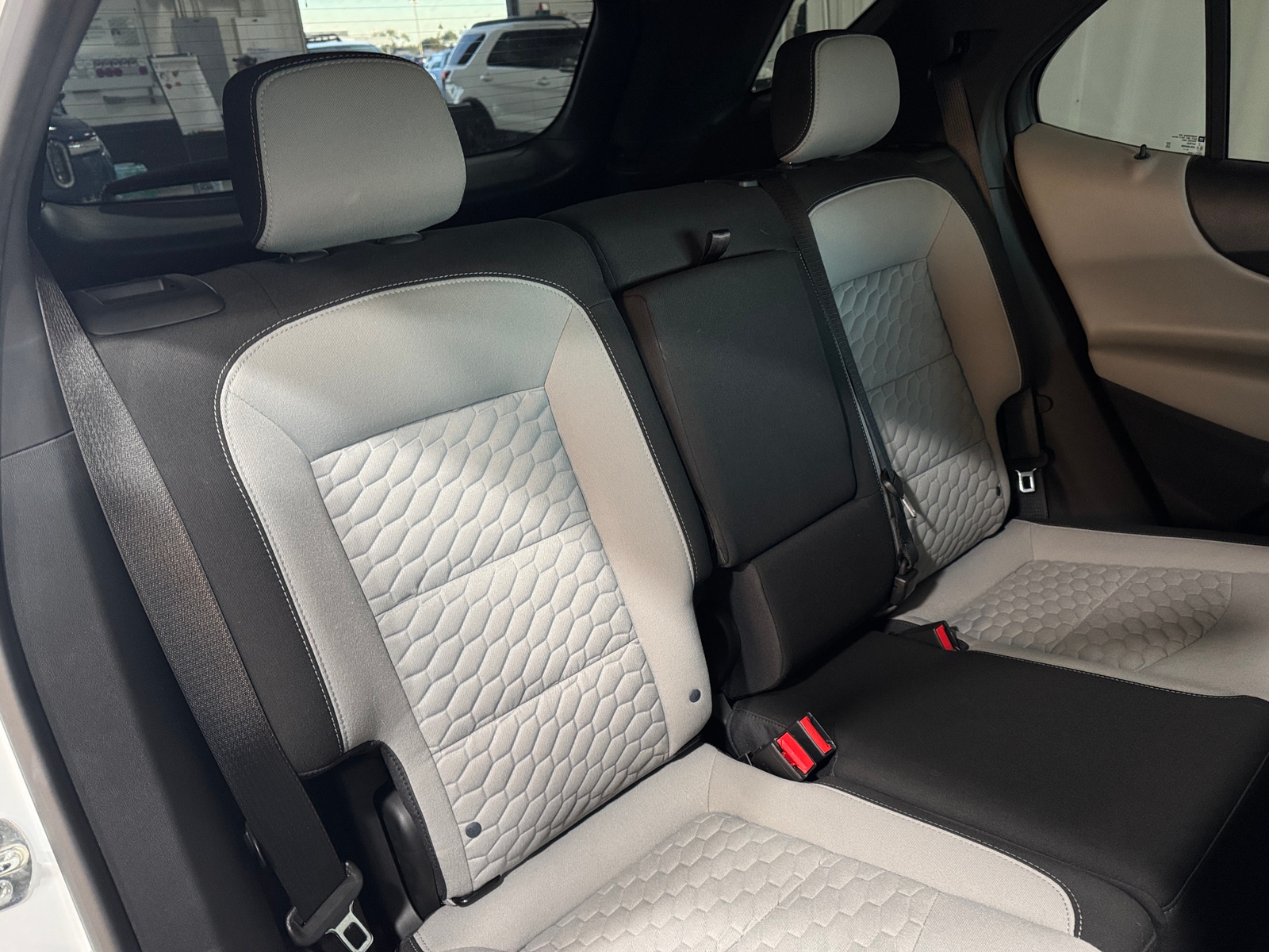 Thumbnail: 2020 Chevrolet Equinox - 6