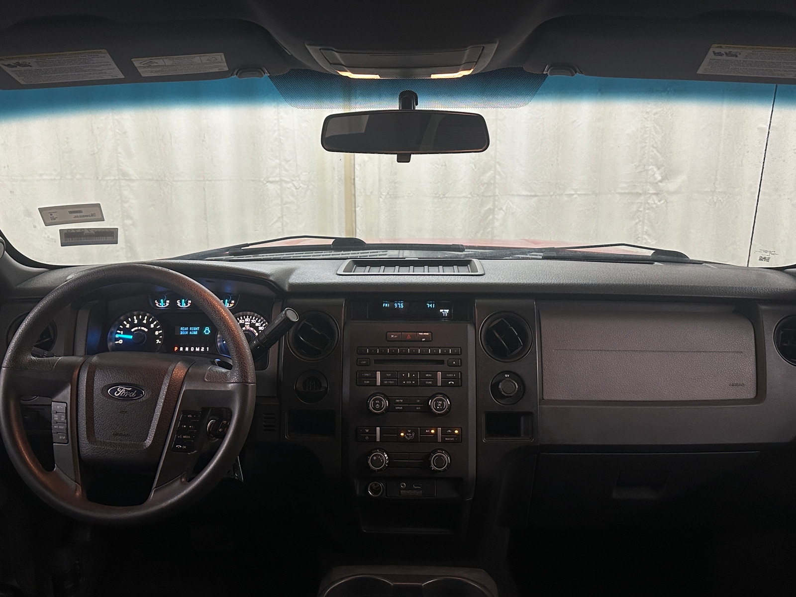 Thumbnail: 2014 Ford Econoline - 3