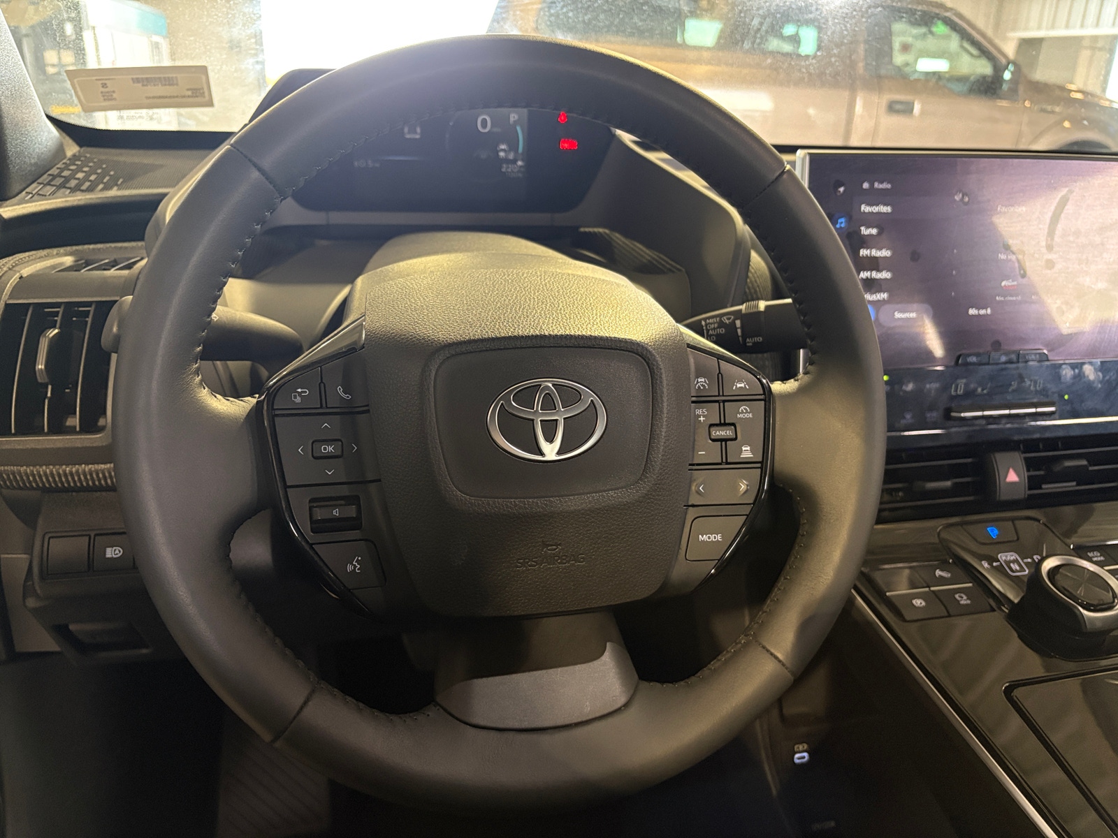 Thumbnail: 2025 Toyota bZ4X - 5