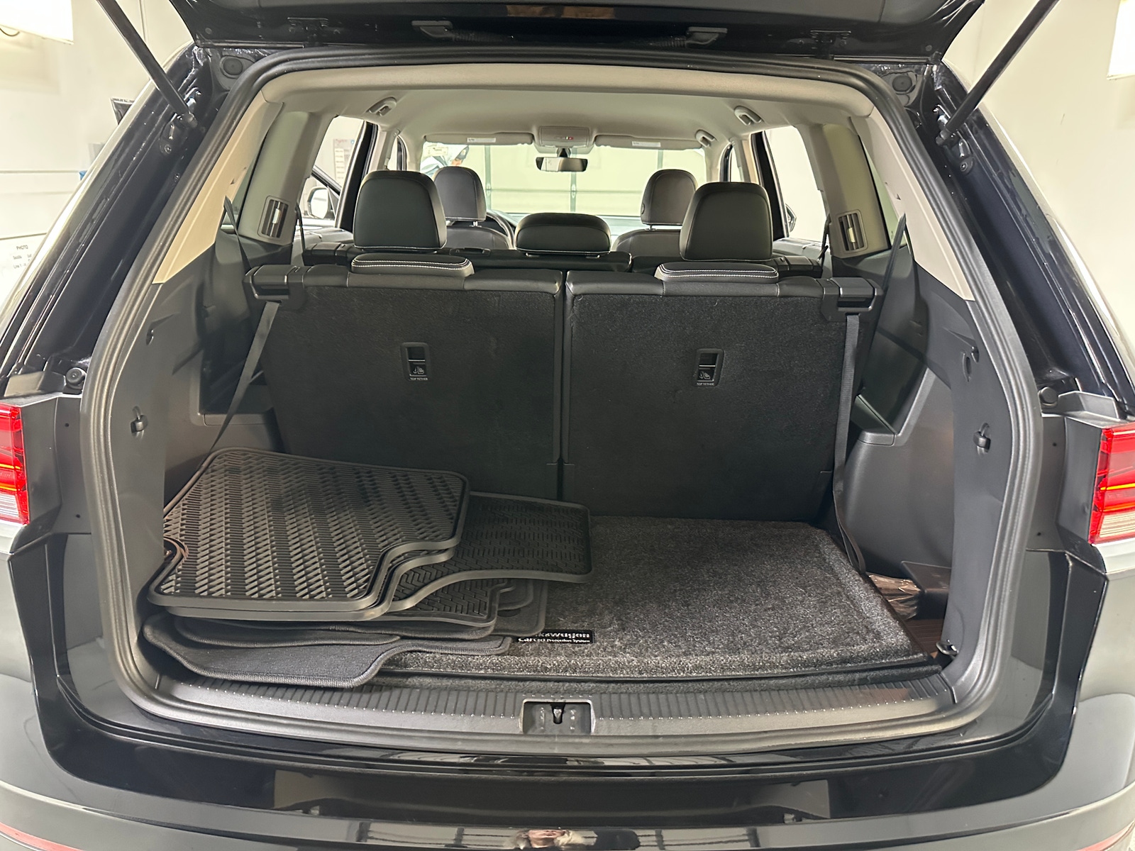 Thumbnail: 2022 Volkswagen Atlas - 6