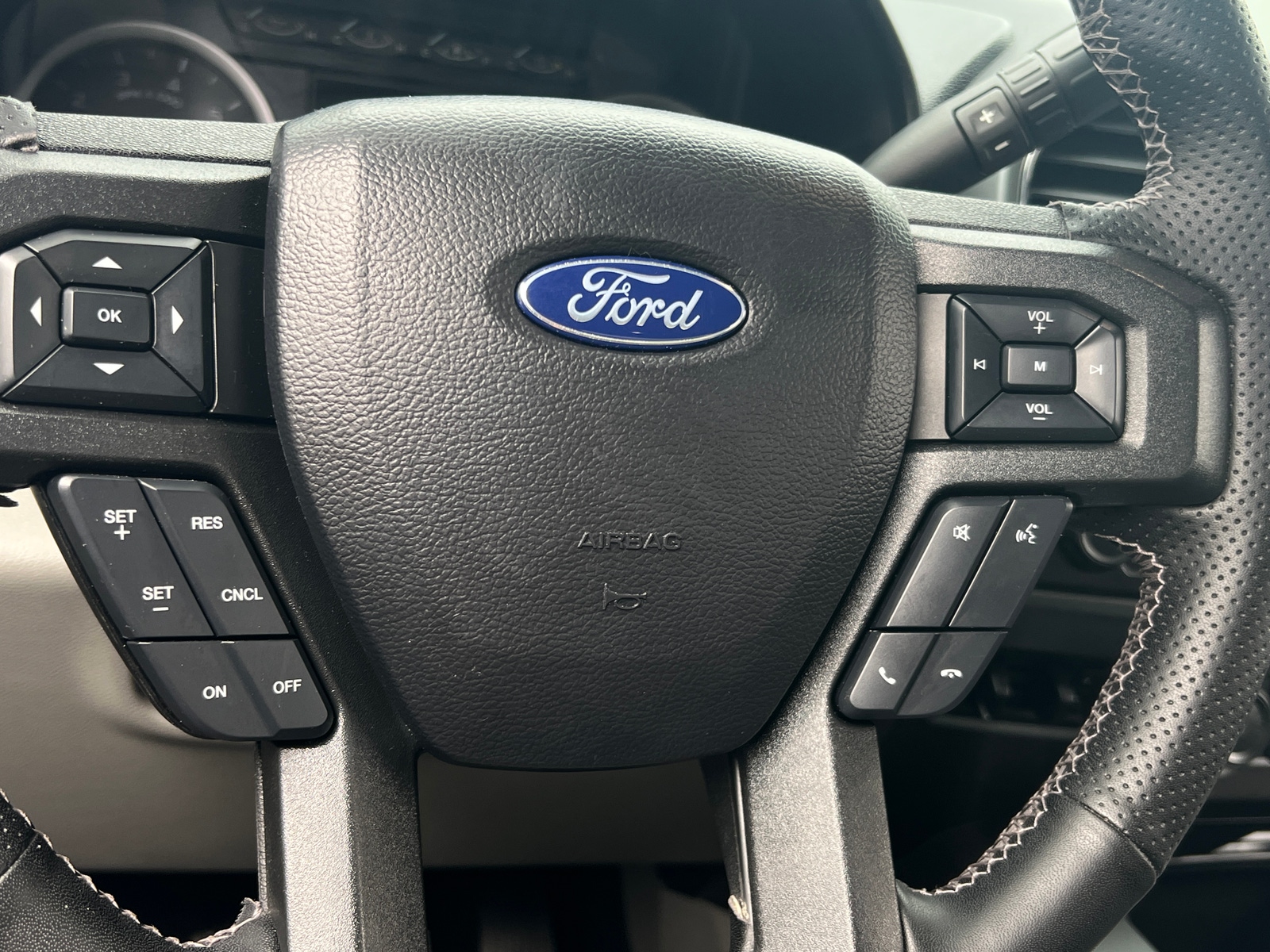 Thumbnail: 2020 Ford Econoline - 5