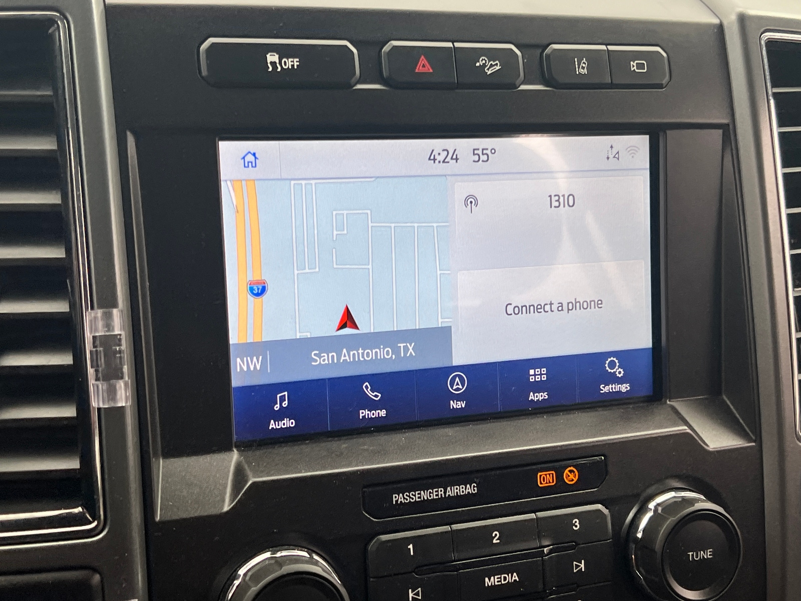 Thumbnail: 2020 Ford Econoline - 4