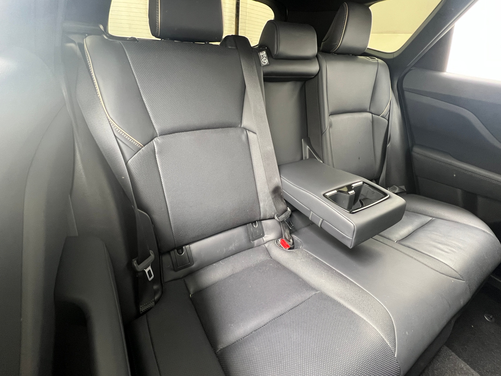 Thumbnail: 2025 Toyota Crown Signia - 5