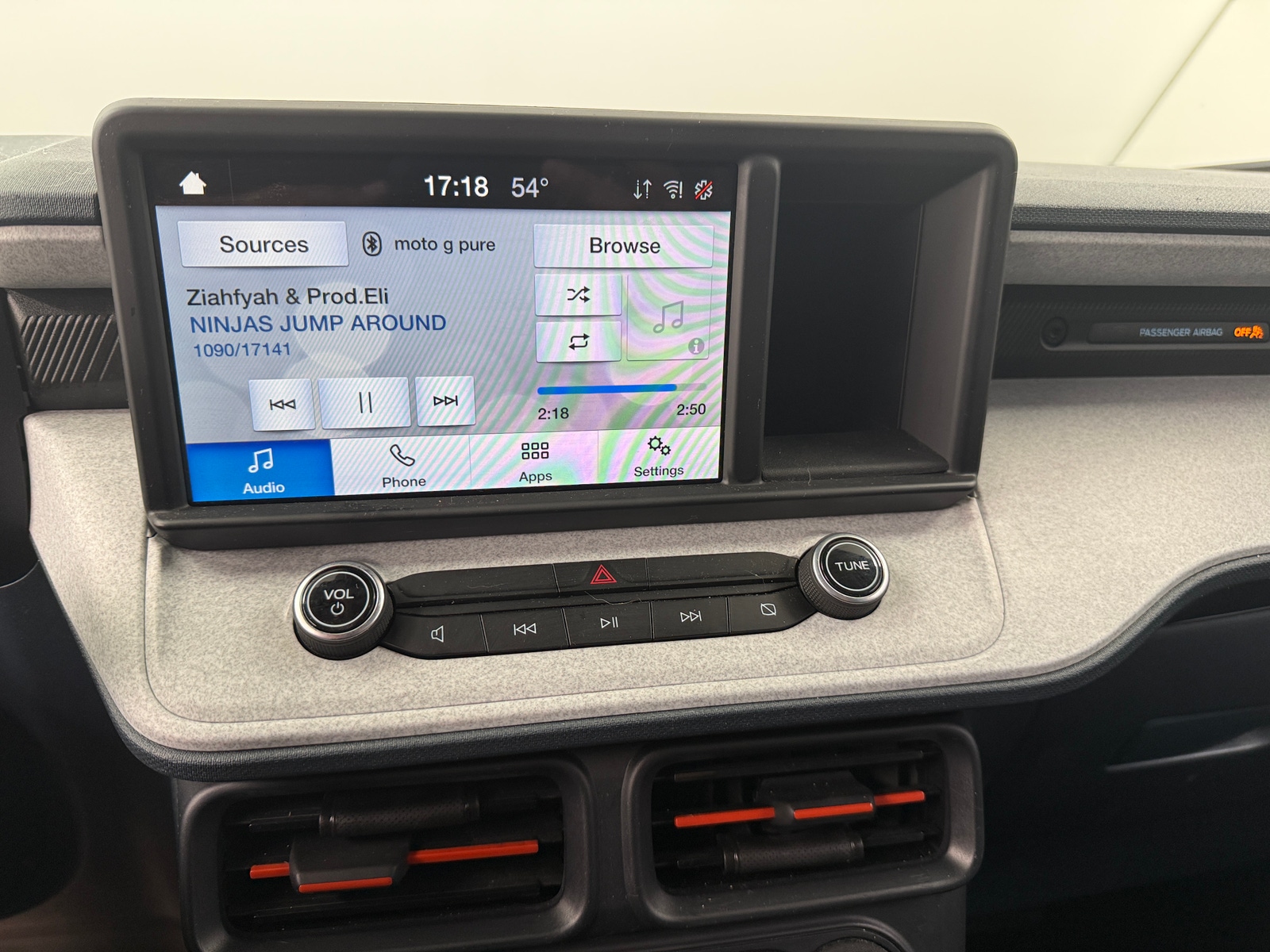 Thumbnail: 2022 Ford Maverick - 4