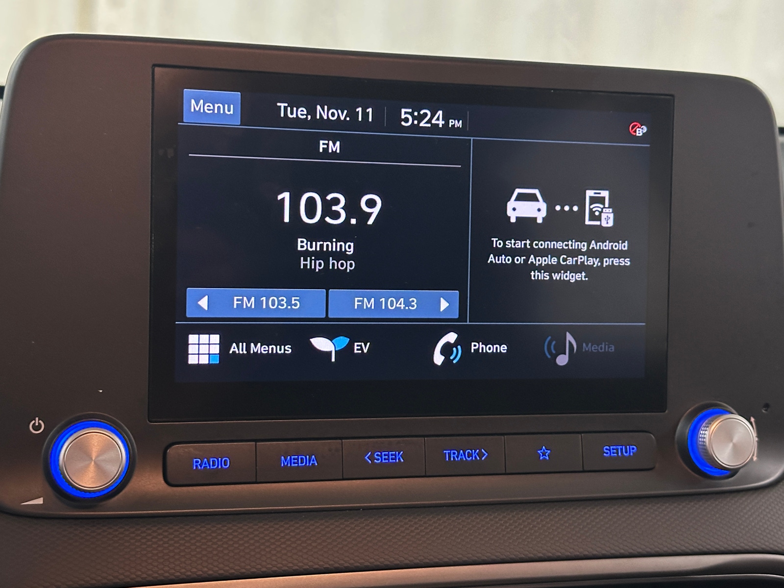 Thumbnail: 2023 Hyundai Kona - 4